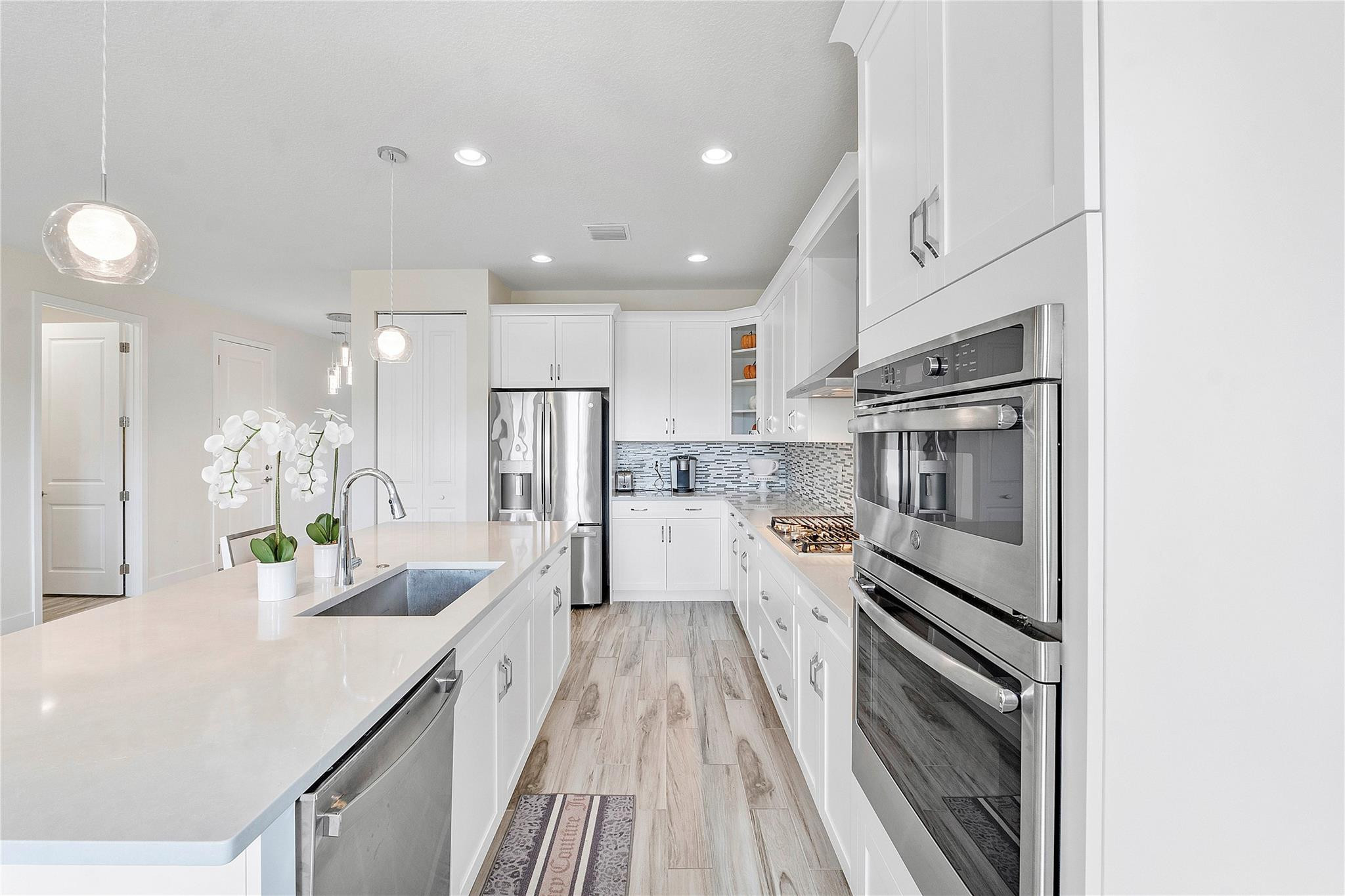 7269 Montereal Path