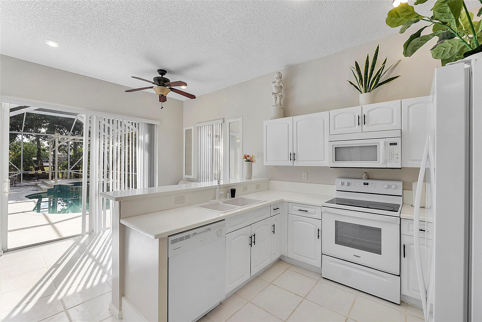6876 NW 32nd Street