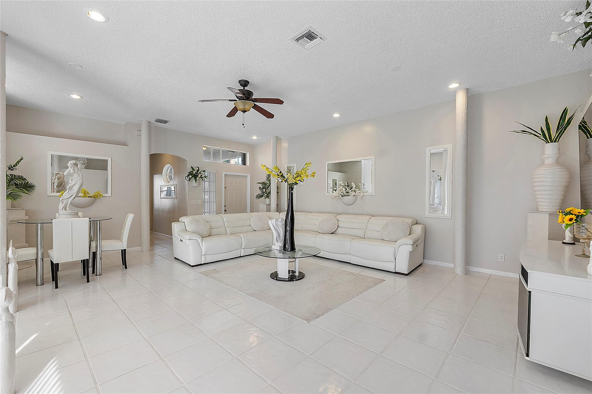 6876 NW 32nd Street