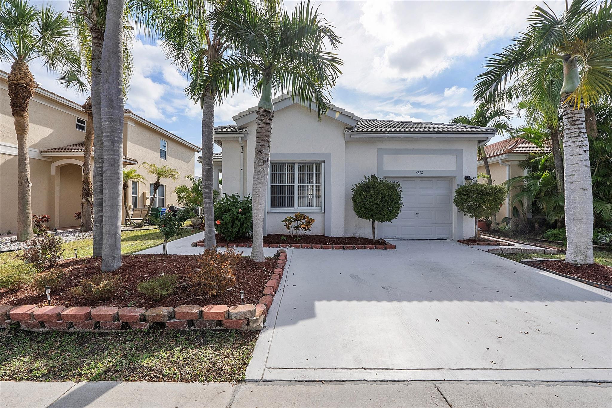 6876 NW 32nd Street