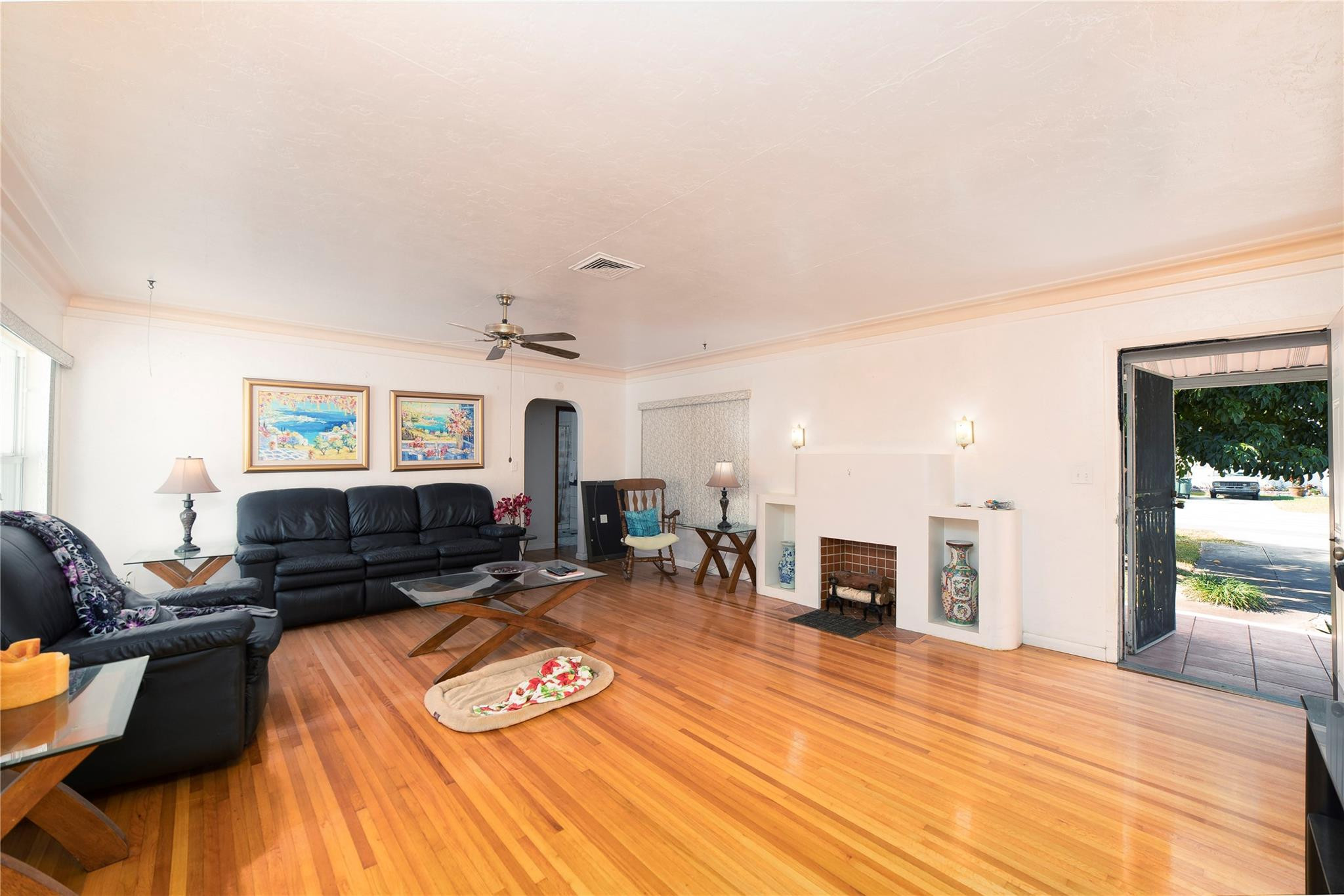 119 SW 3rd Avenue