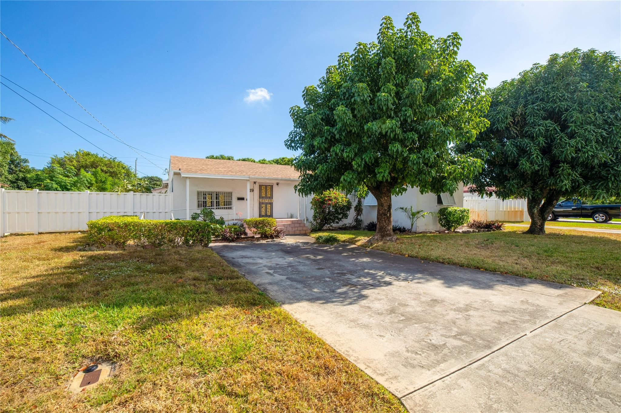 119 SW 3rd Avenue