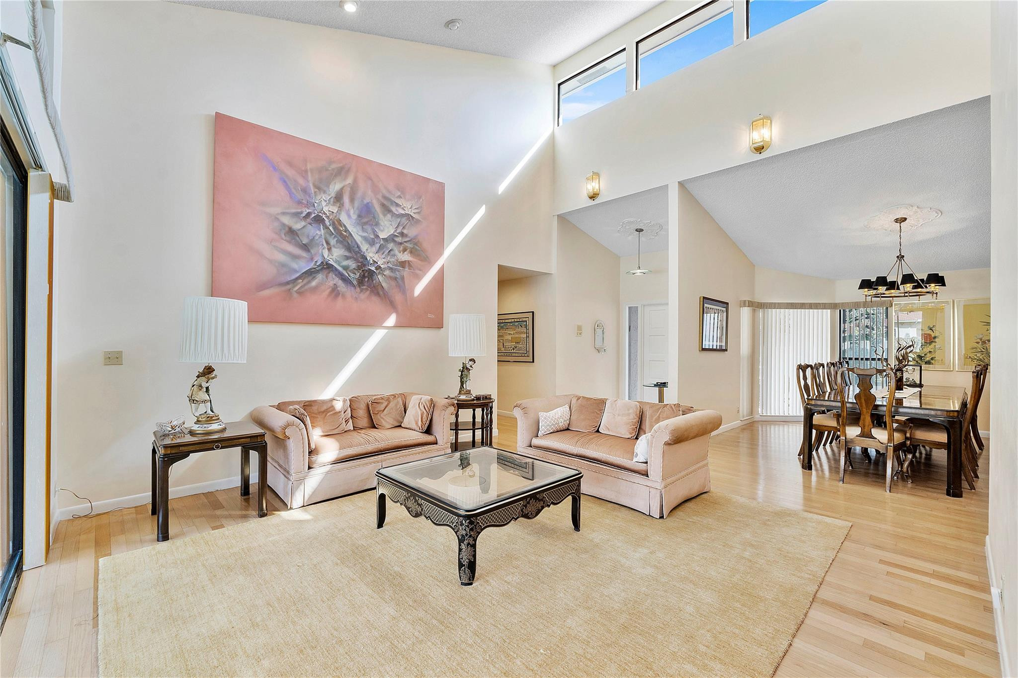 8977 NW 53rd Manor