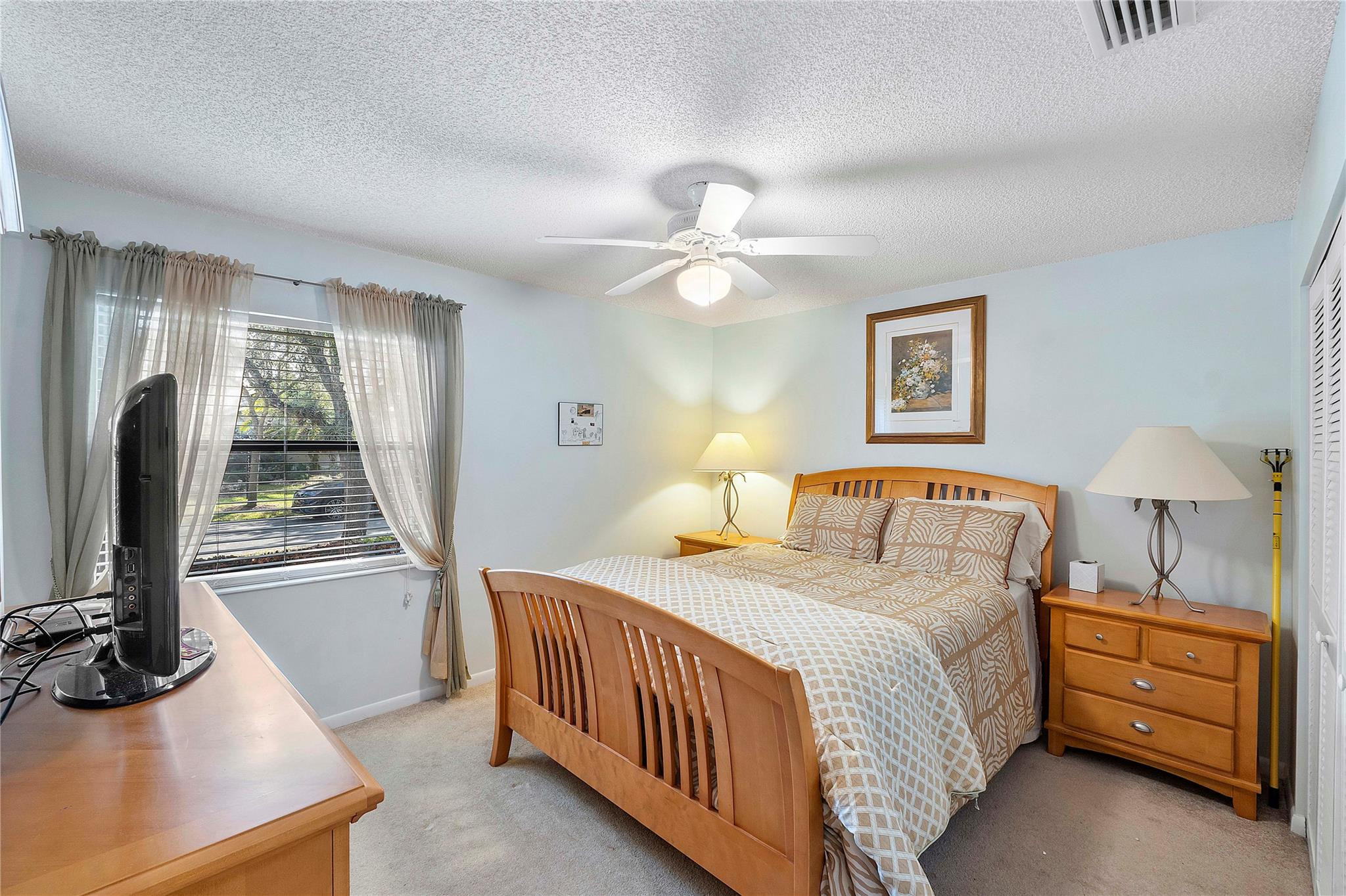 8977 NW 53rd Manor