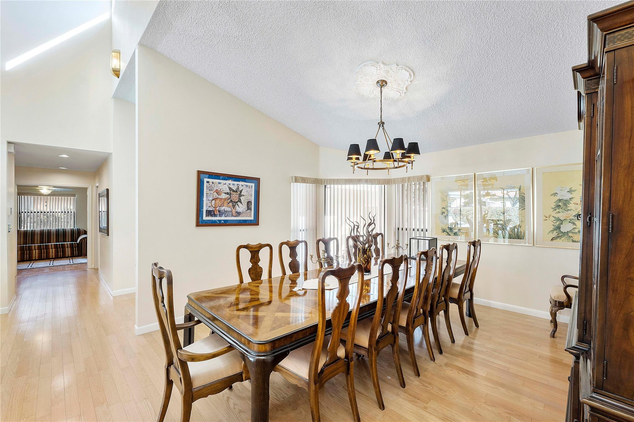 8977 NW 53rd Manor