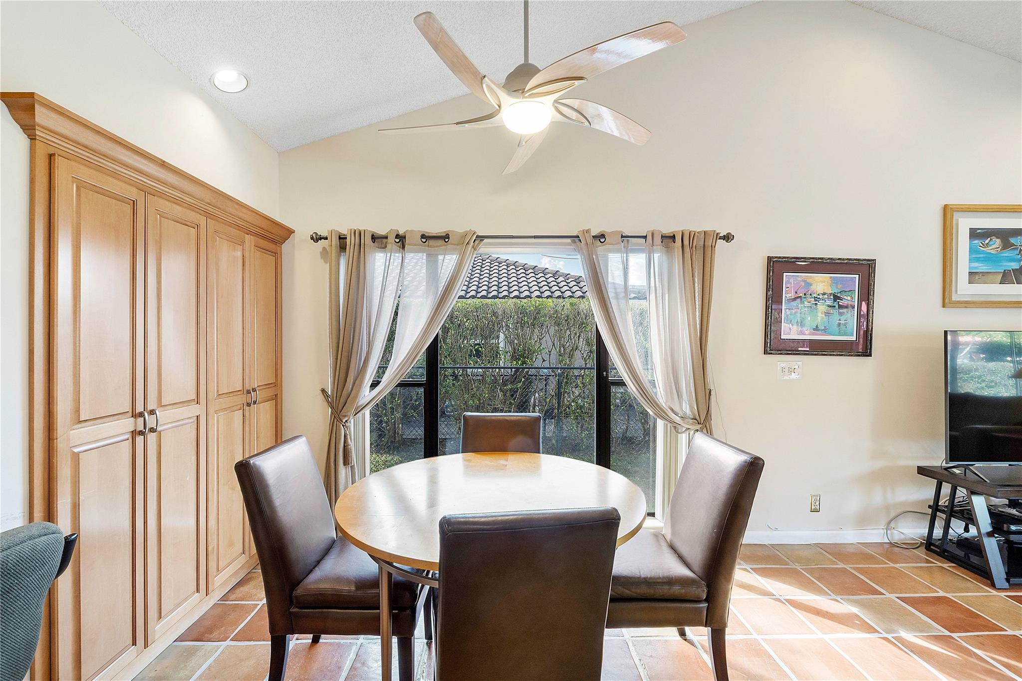 8977 NW 53rd Manor