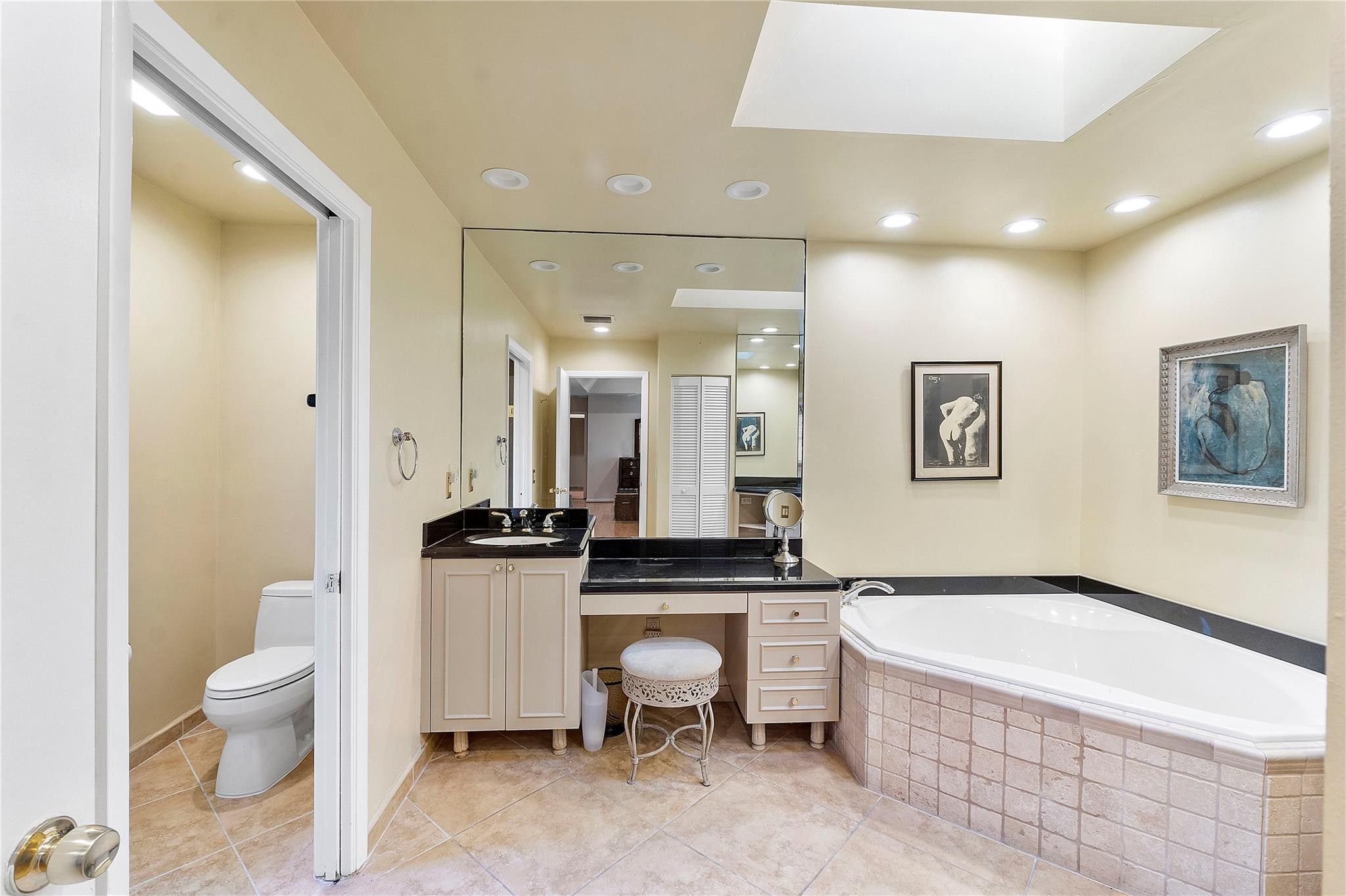 8977 NW 53rd Manor
