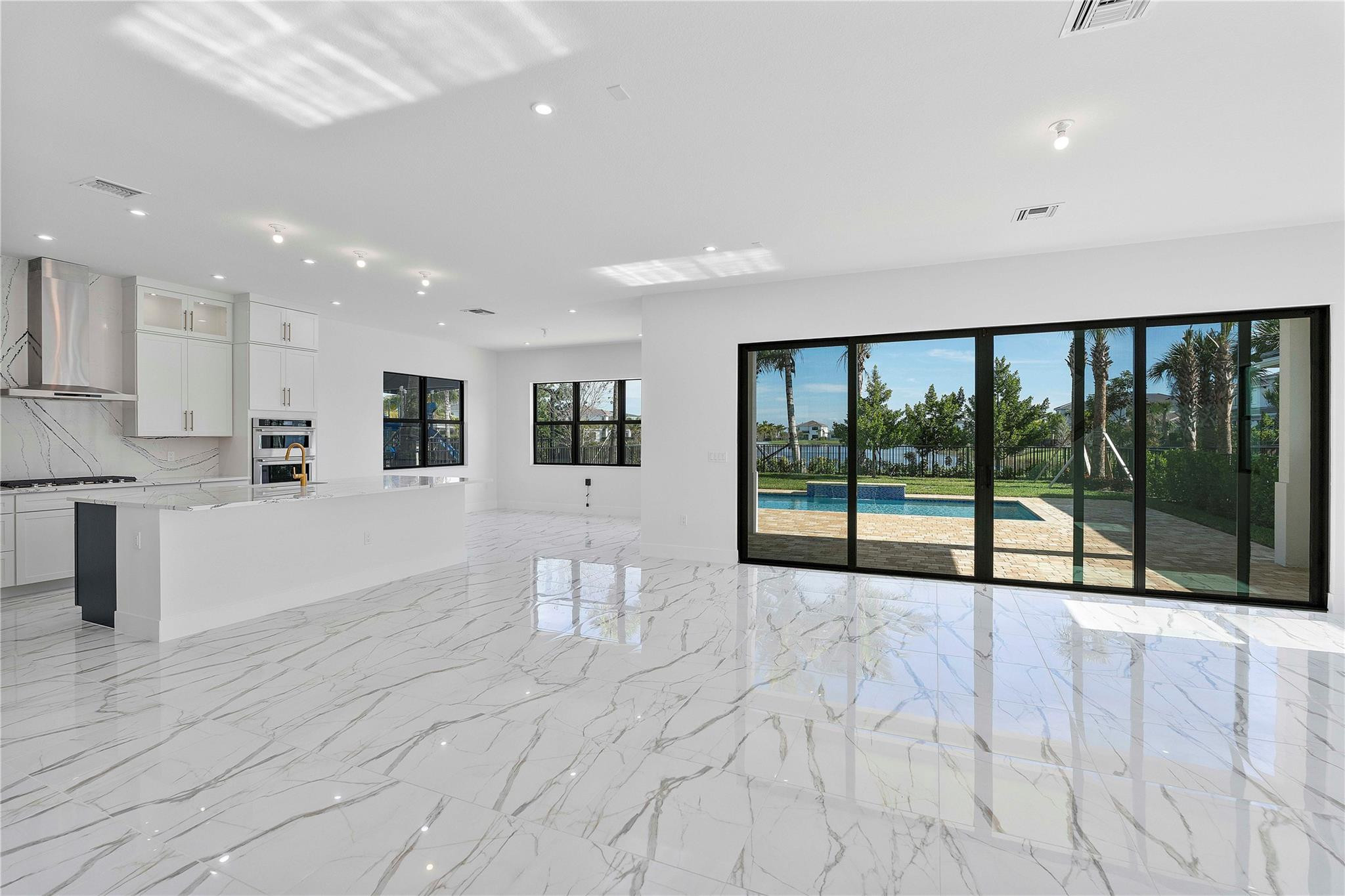 12404 Solana Bay Circle