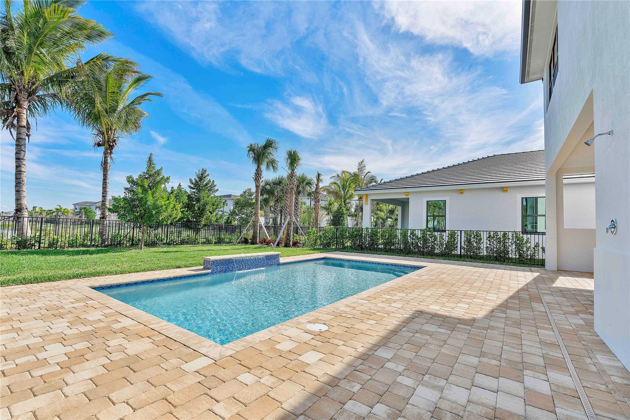 12404 Solana Bay Circle