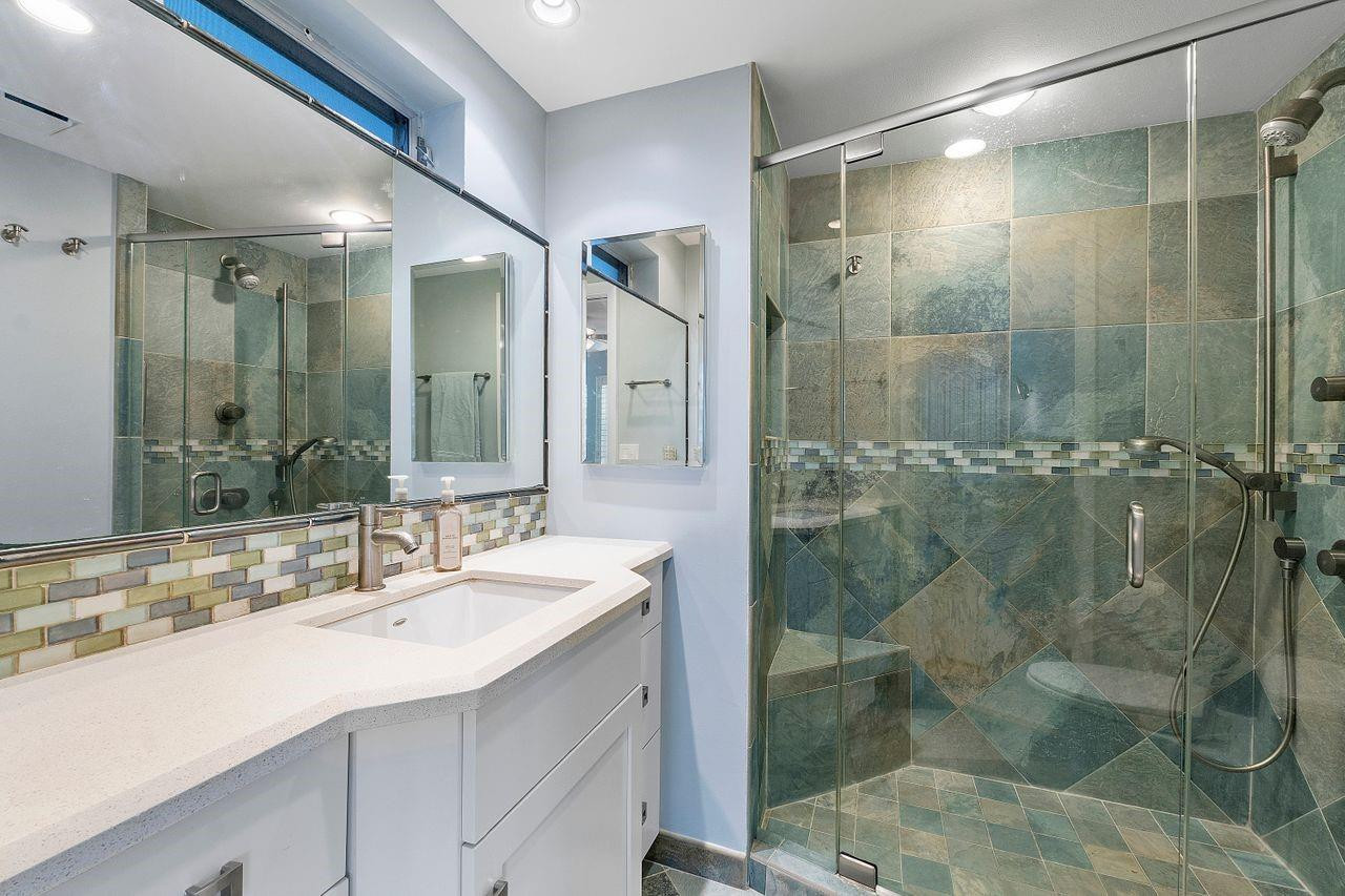 1057 Hillsboro Mile 714