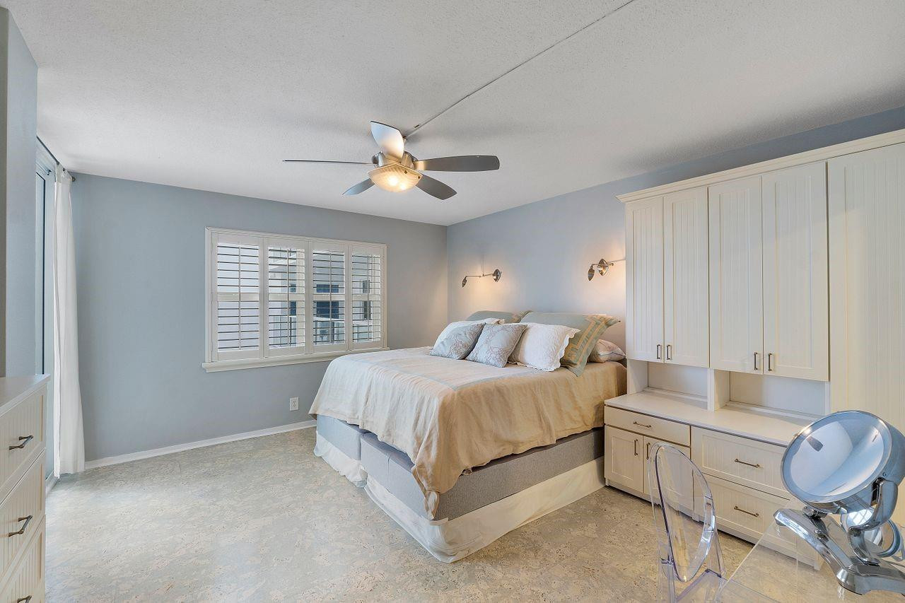 1057 Hillsboro Mile 714