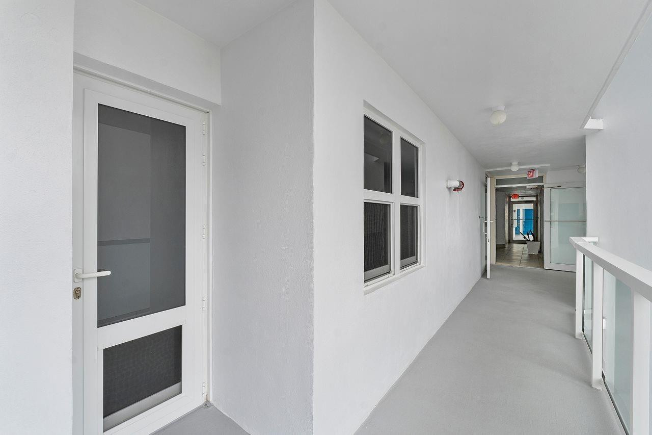 1057 Hillsboro Mile 714