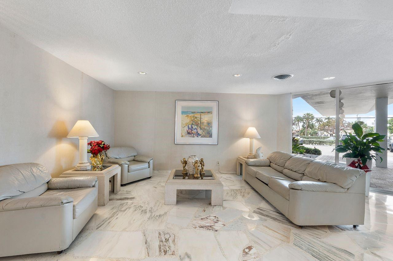 1057 Hillsboro Mile 714