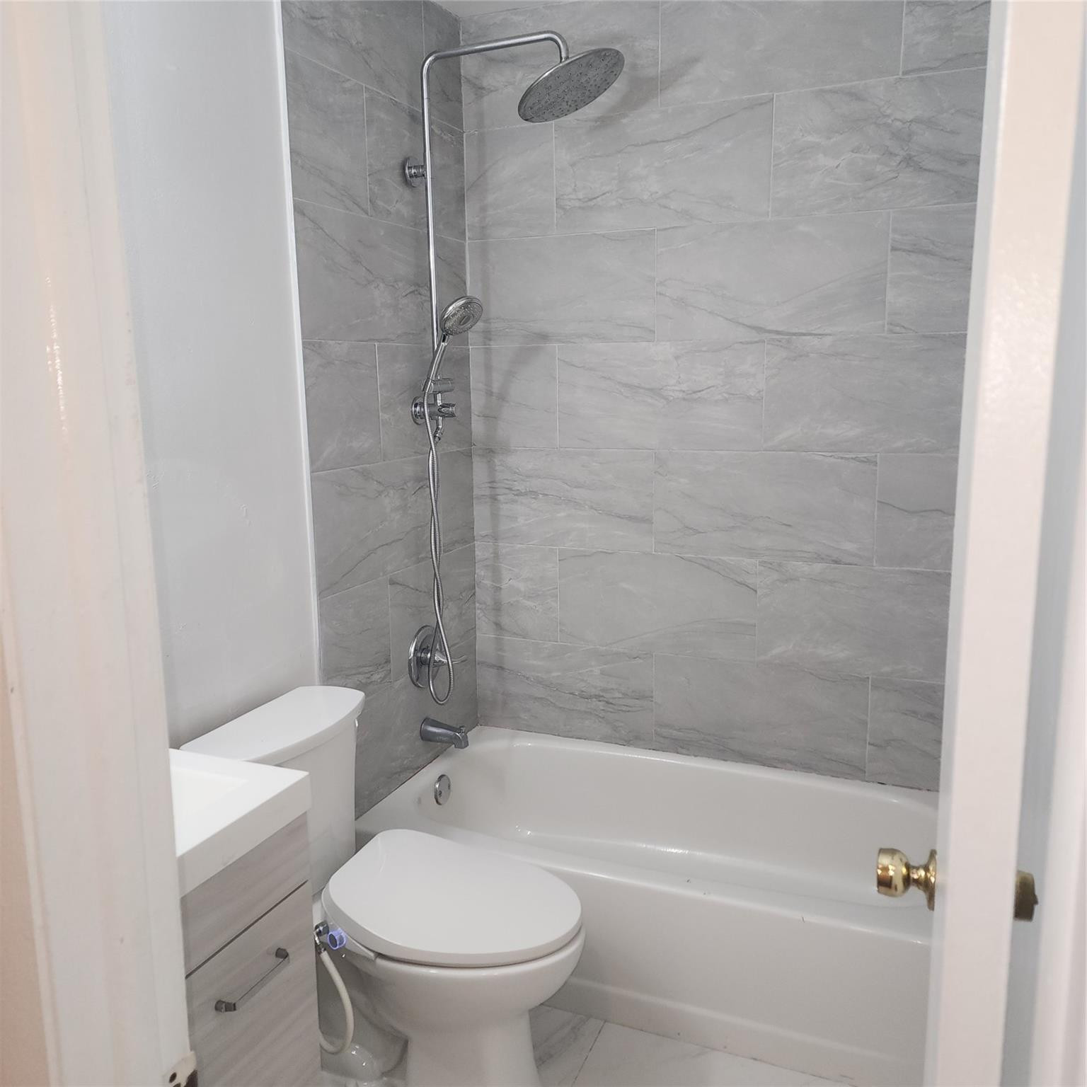 951 SW 8th Street
