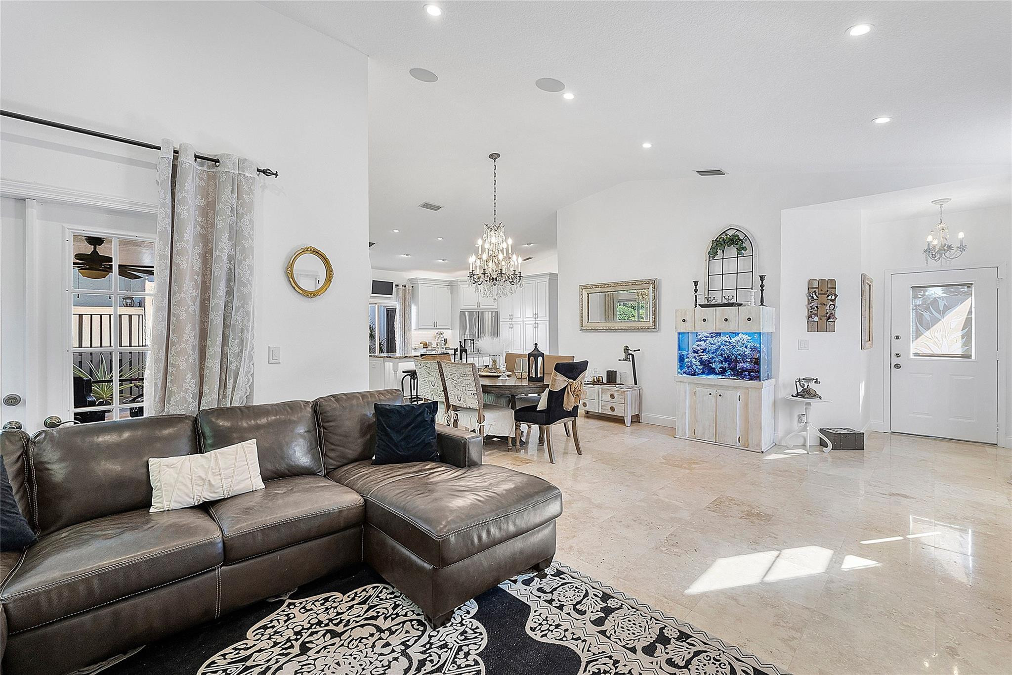 6613 Stratford Drive