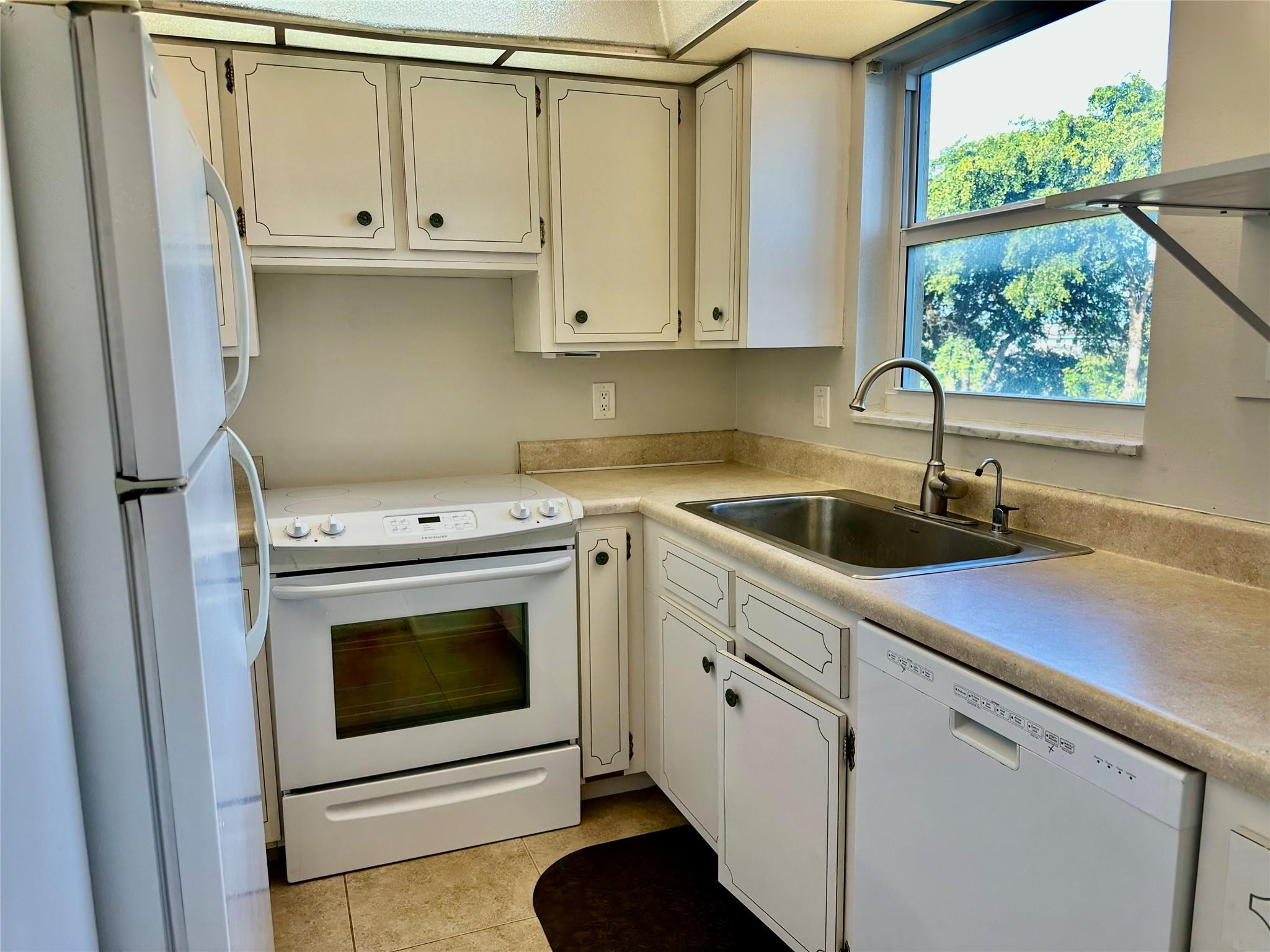 4100 Crystal Lake Drive 310