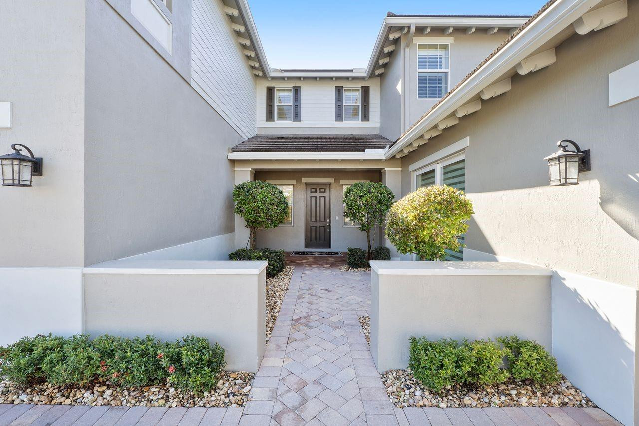 12040 NW 81st Court