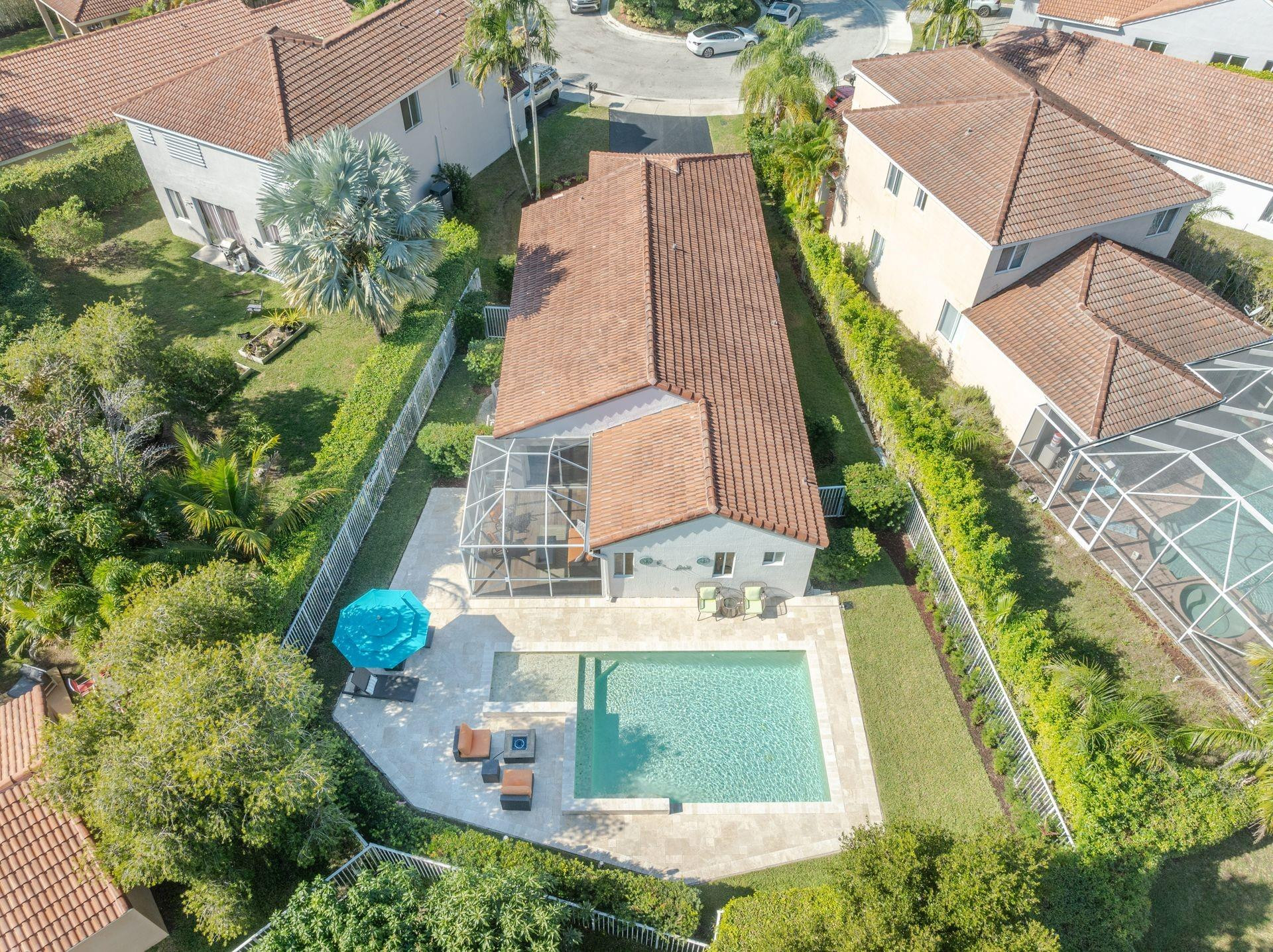 1355 Plumosa Way