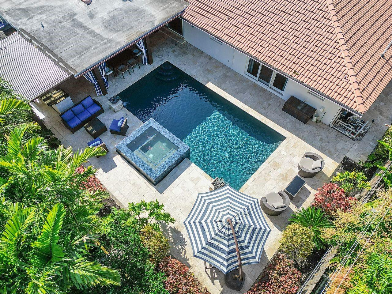 2700 NE 26th Terrace