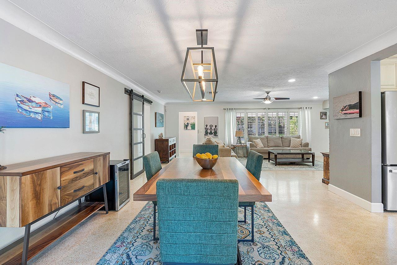 2700 NE 26th Terrace