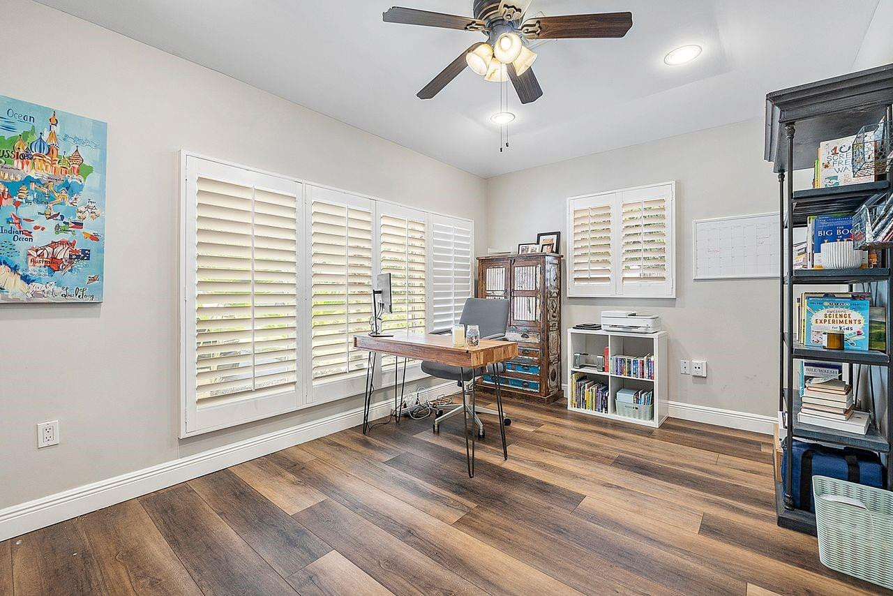 2700 NE 26th Terrace