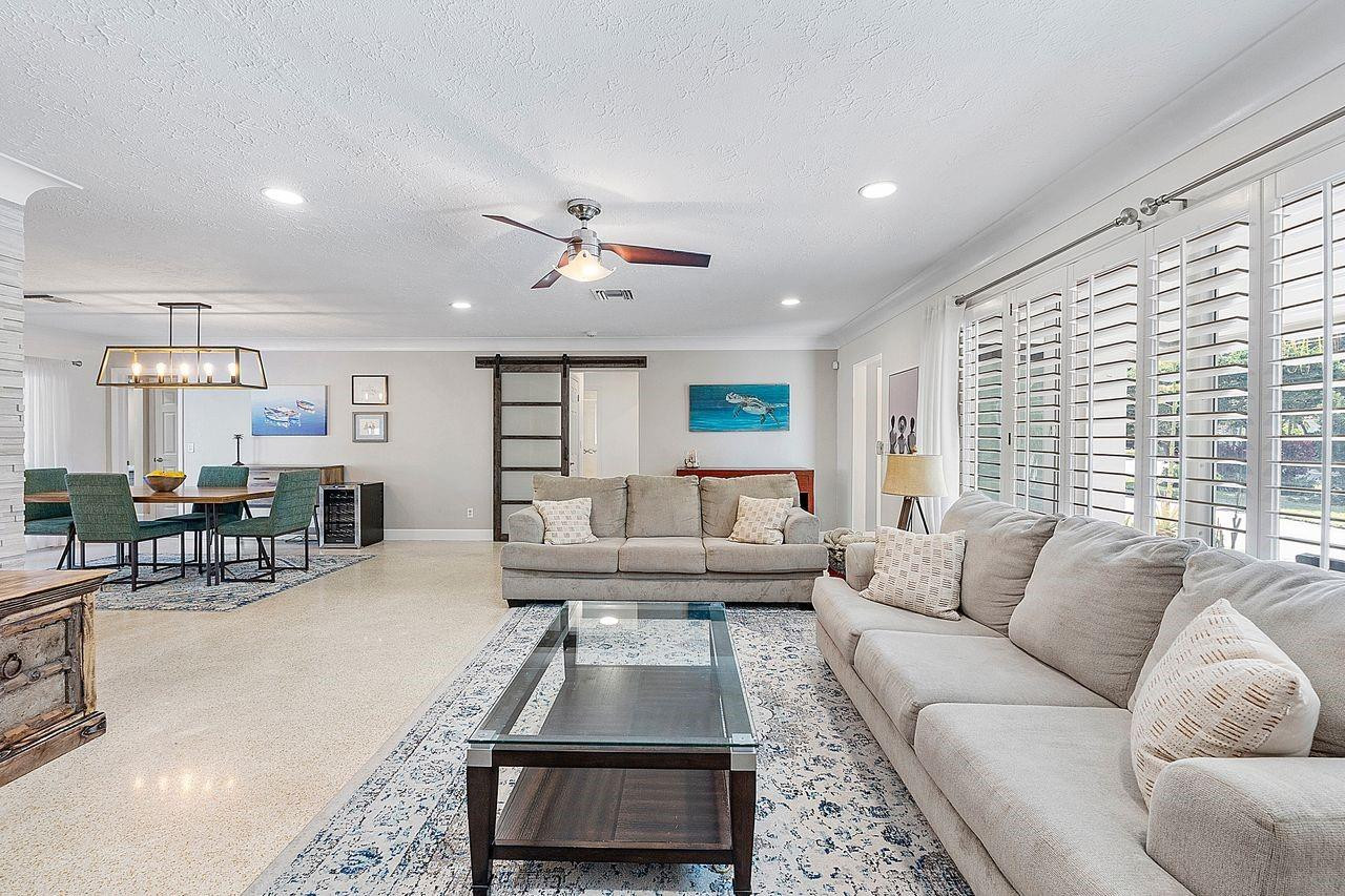 2700 NE 26th Terrace