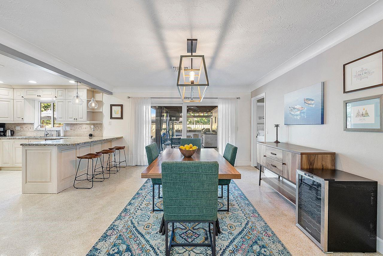 2700 NE 26th Terrace