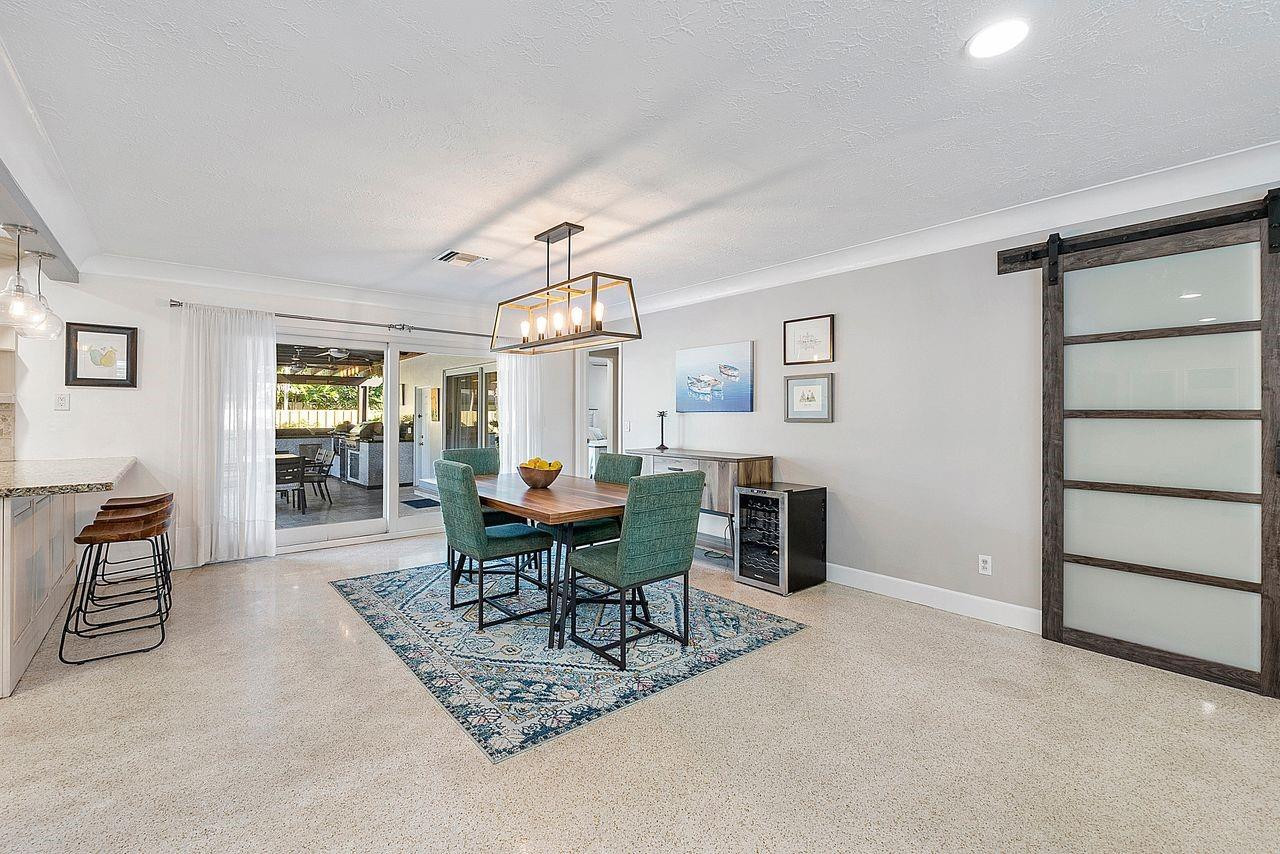 2700 NE 26th Terrace