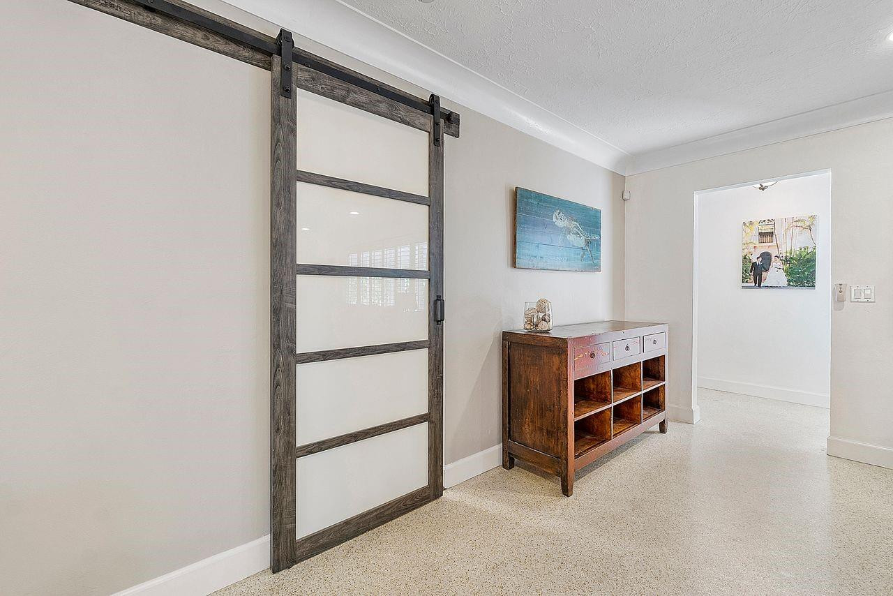 2700 NE 26th Terrace