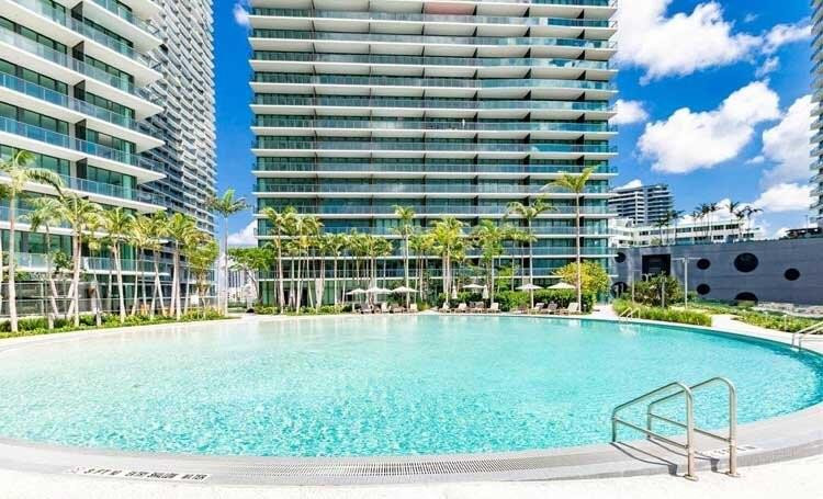 650 NE 32nd Street 3805