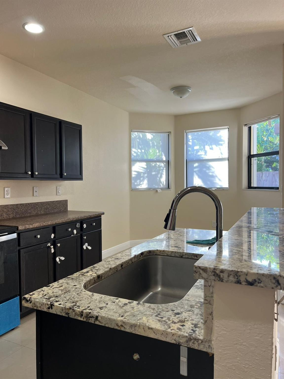152 NE 27th Avenue