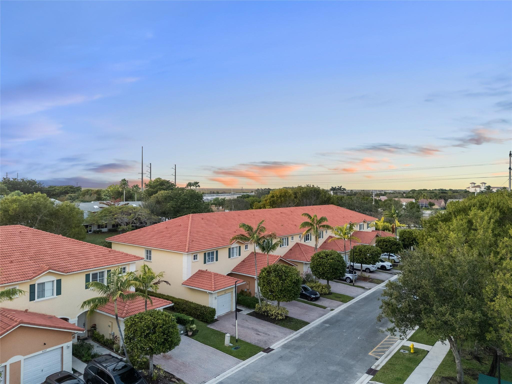 8301 Santa Monica Terrace