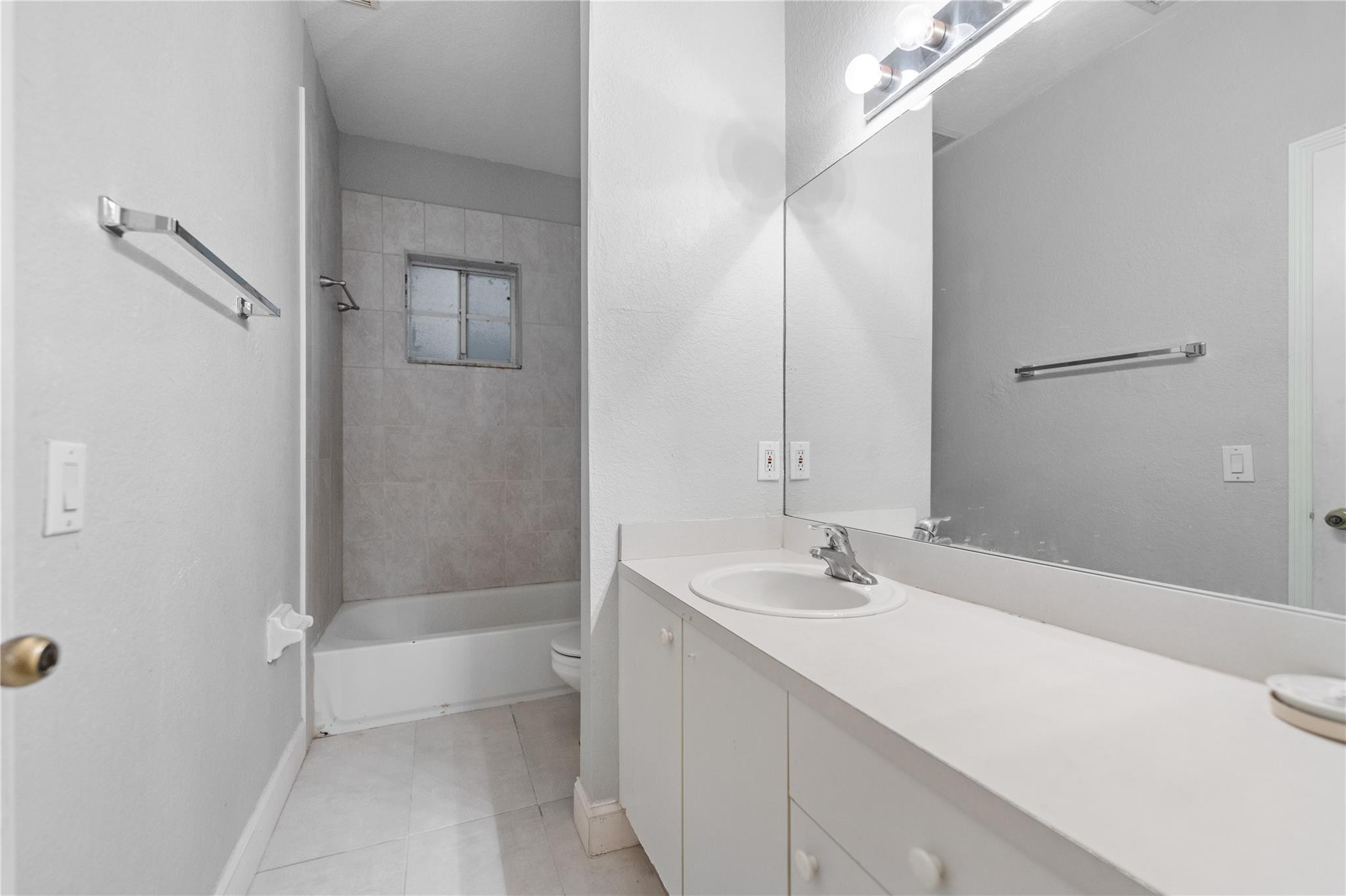 8301 Santa Monica Terrace