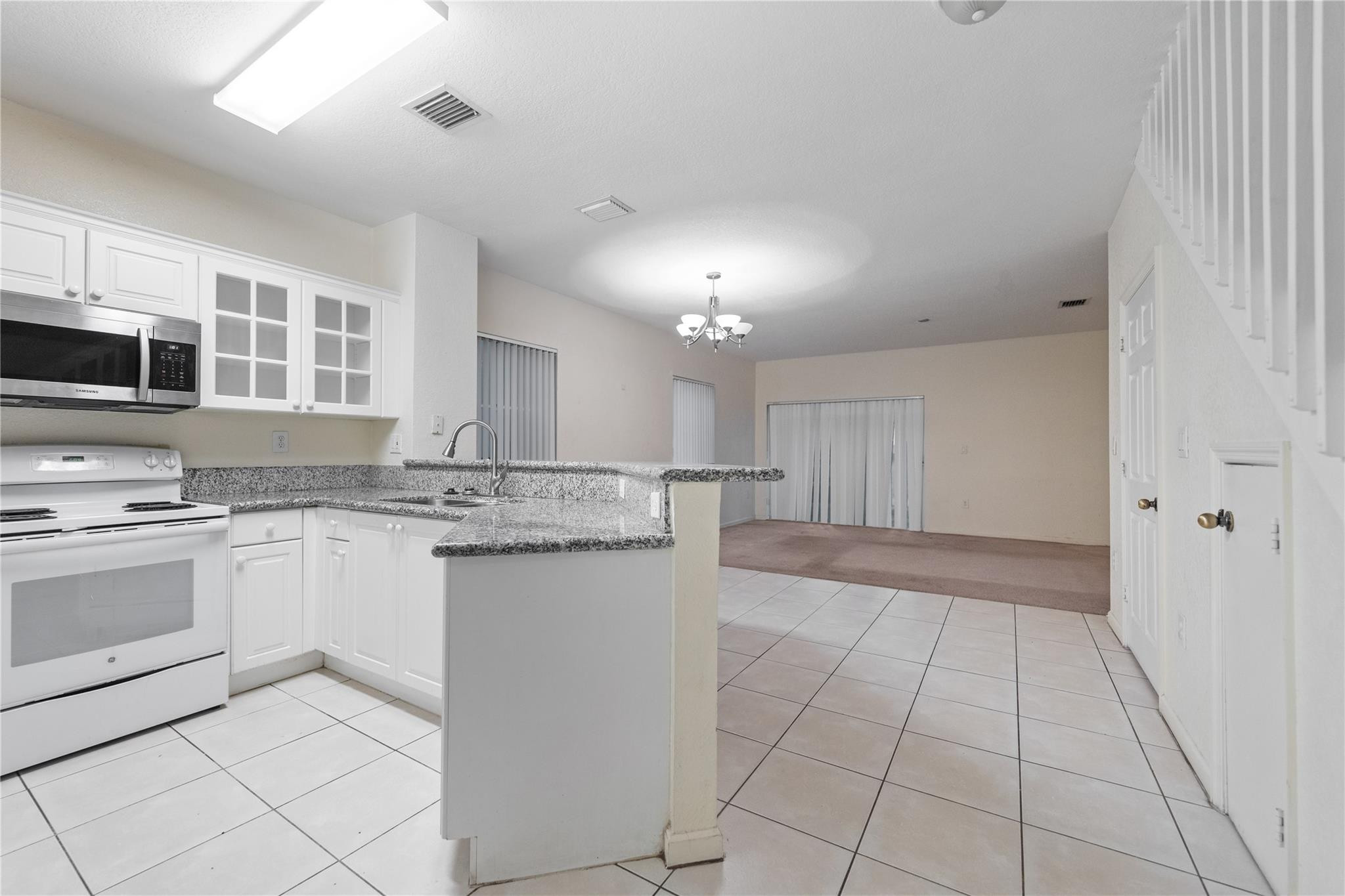 8301 Santa Monica Terrace