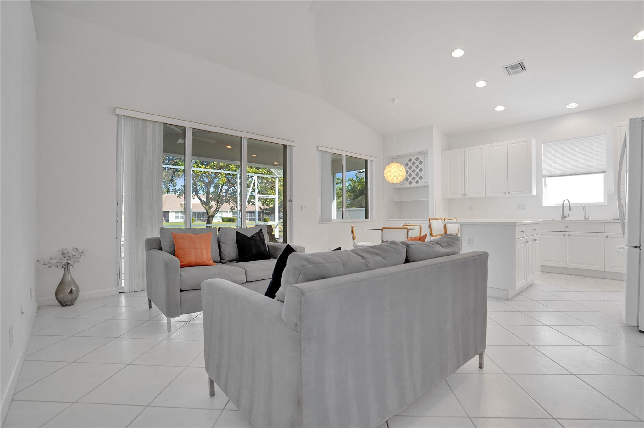9372 Sandpiper Lane