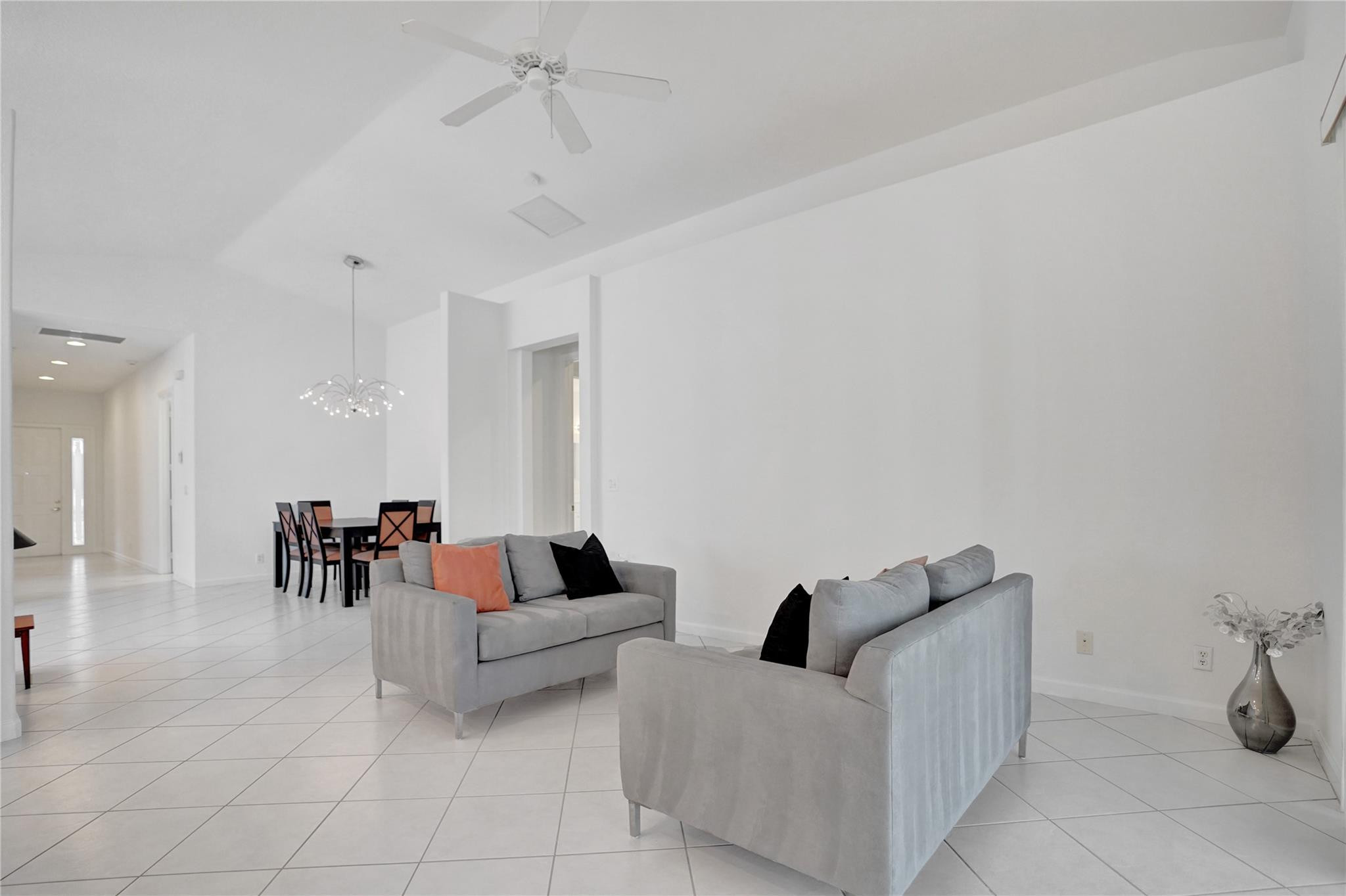 9372 Sandpiper Lane