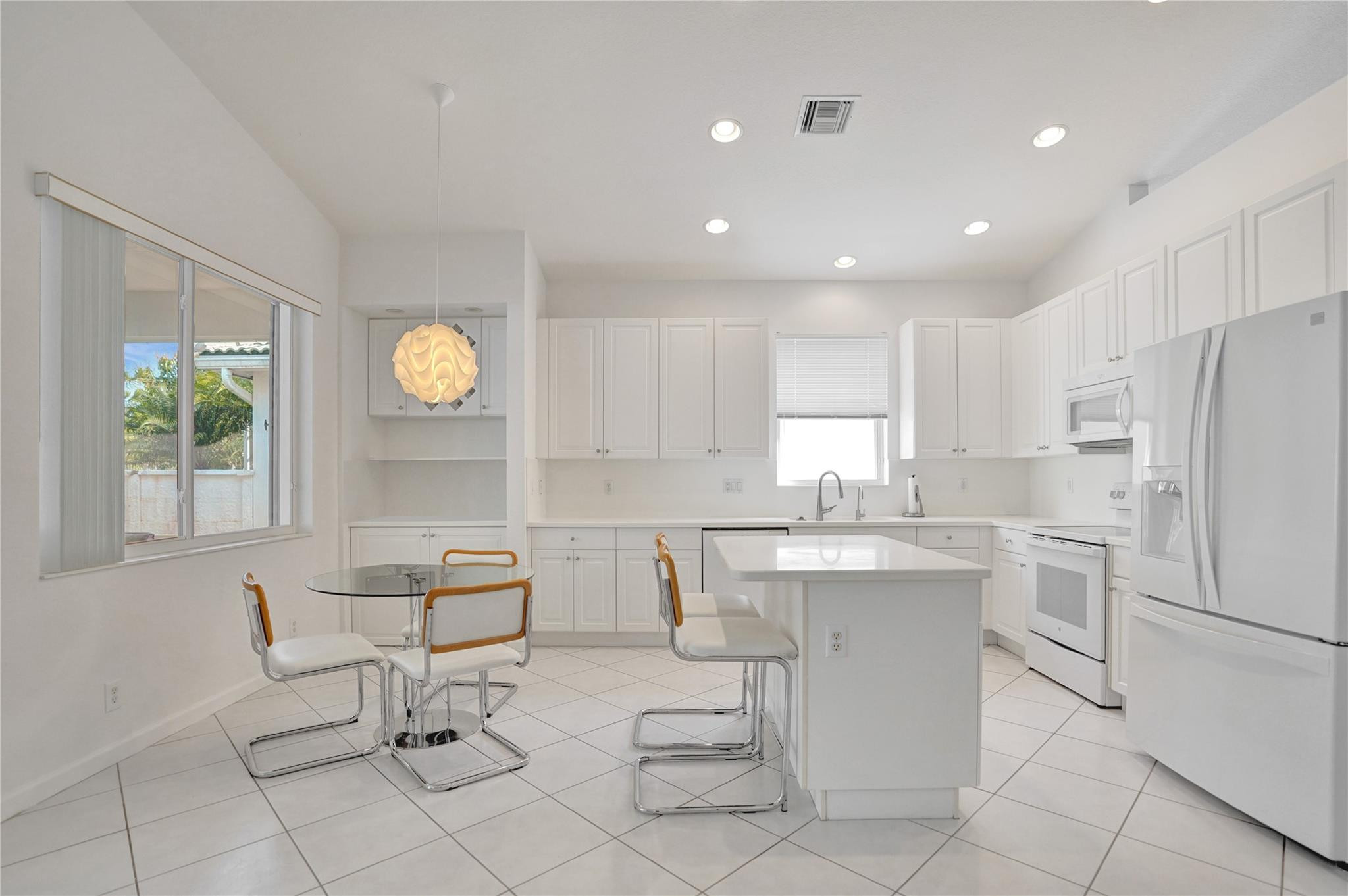 9372 Sandpiper Lane