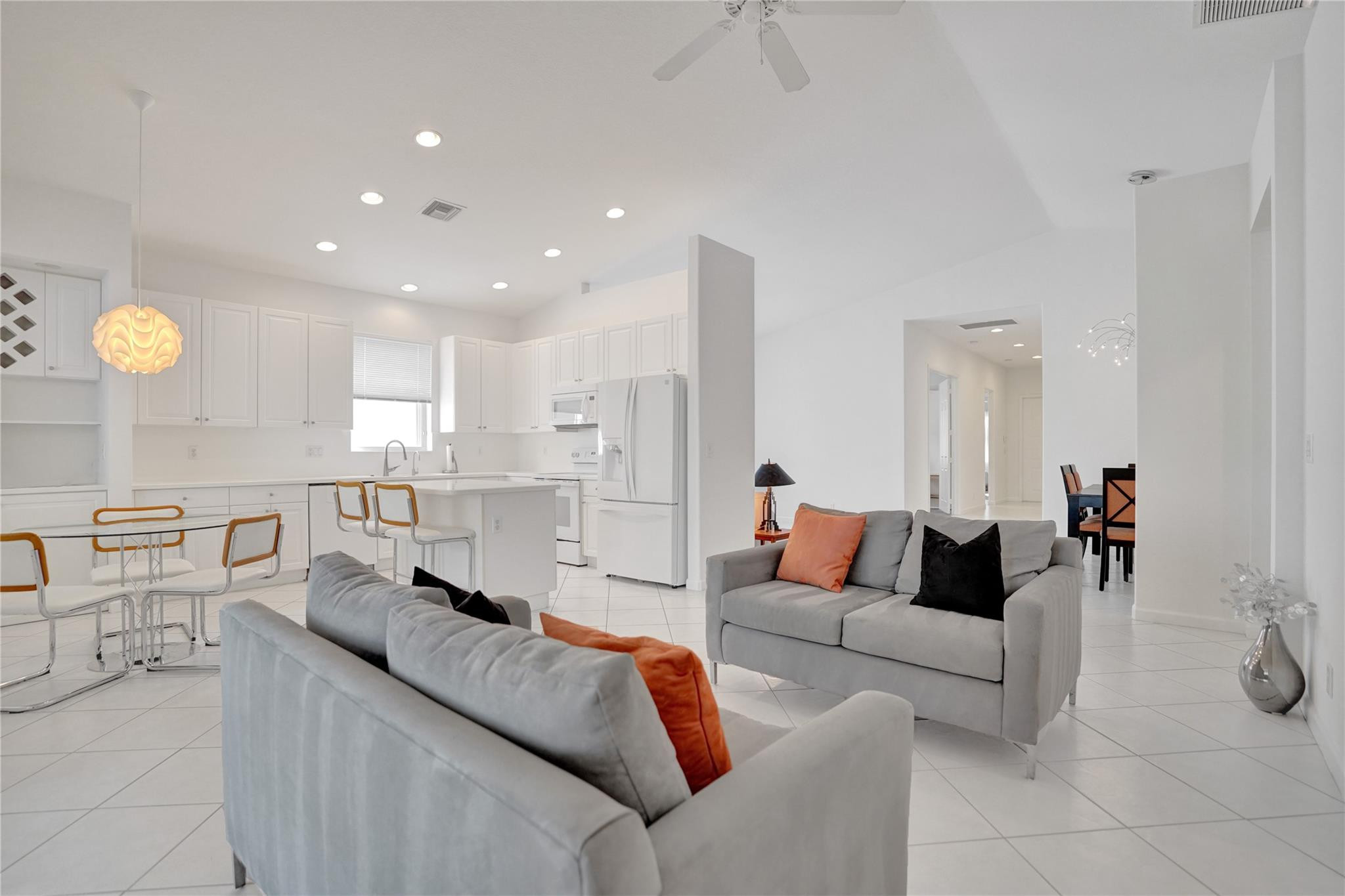 9372 Sandpiper Lane