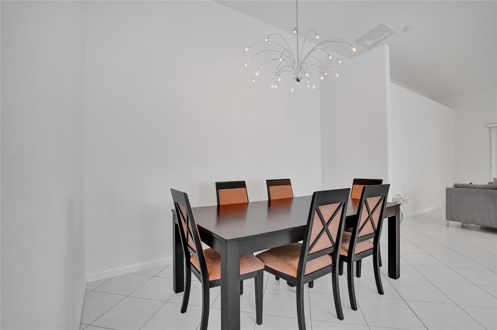 9372 Sandpiper Lane