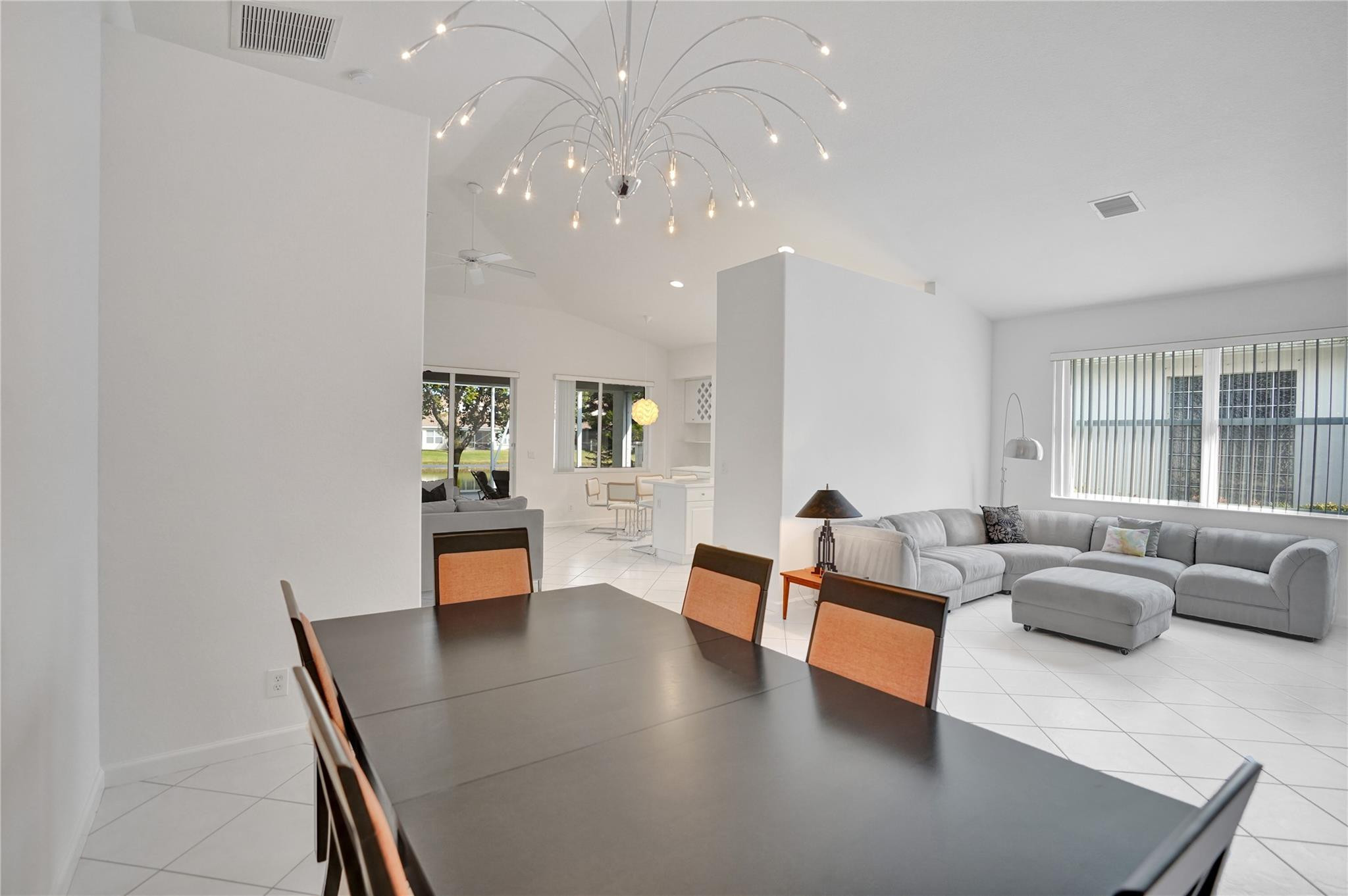 9372 Sandpiper Lane