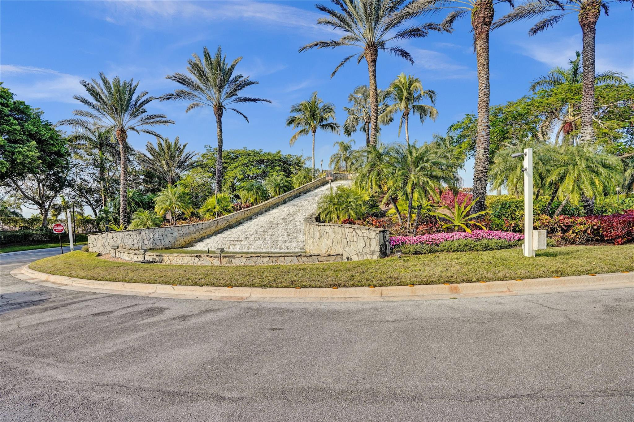 9372 Sandpiper Lane