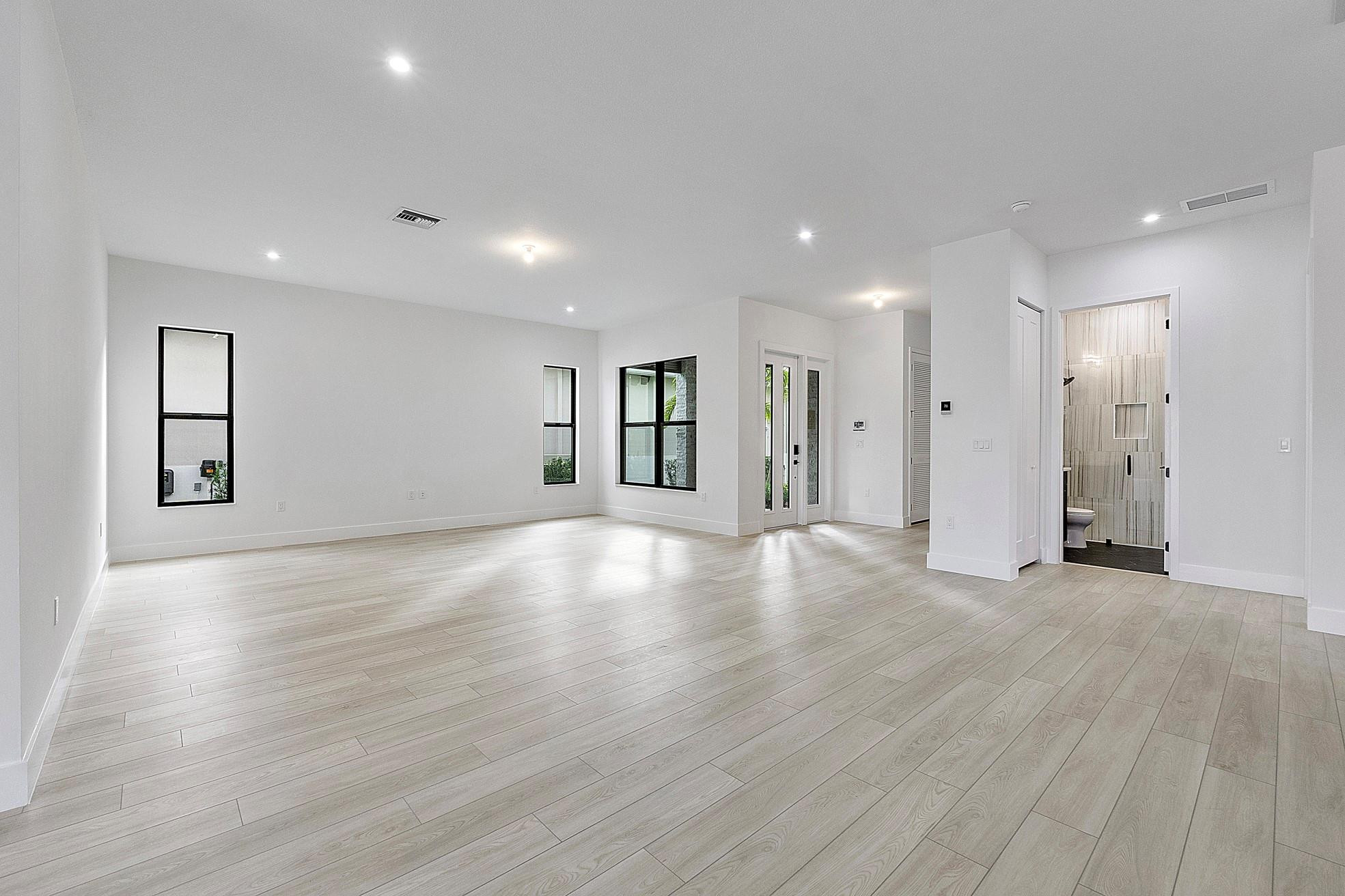 12482 Solana Bay Circle