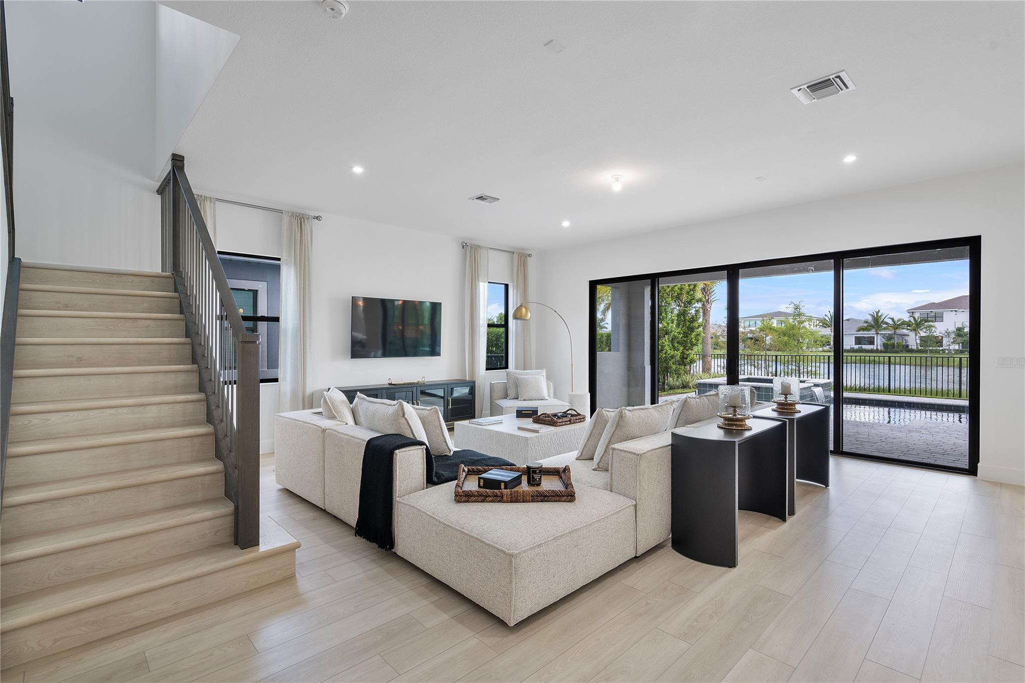 12482 Solana Bay Circle