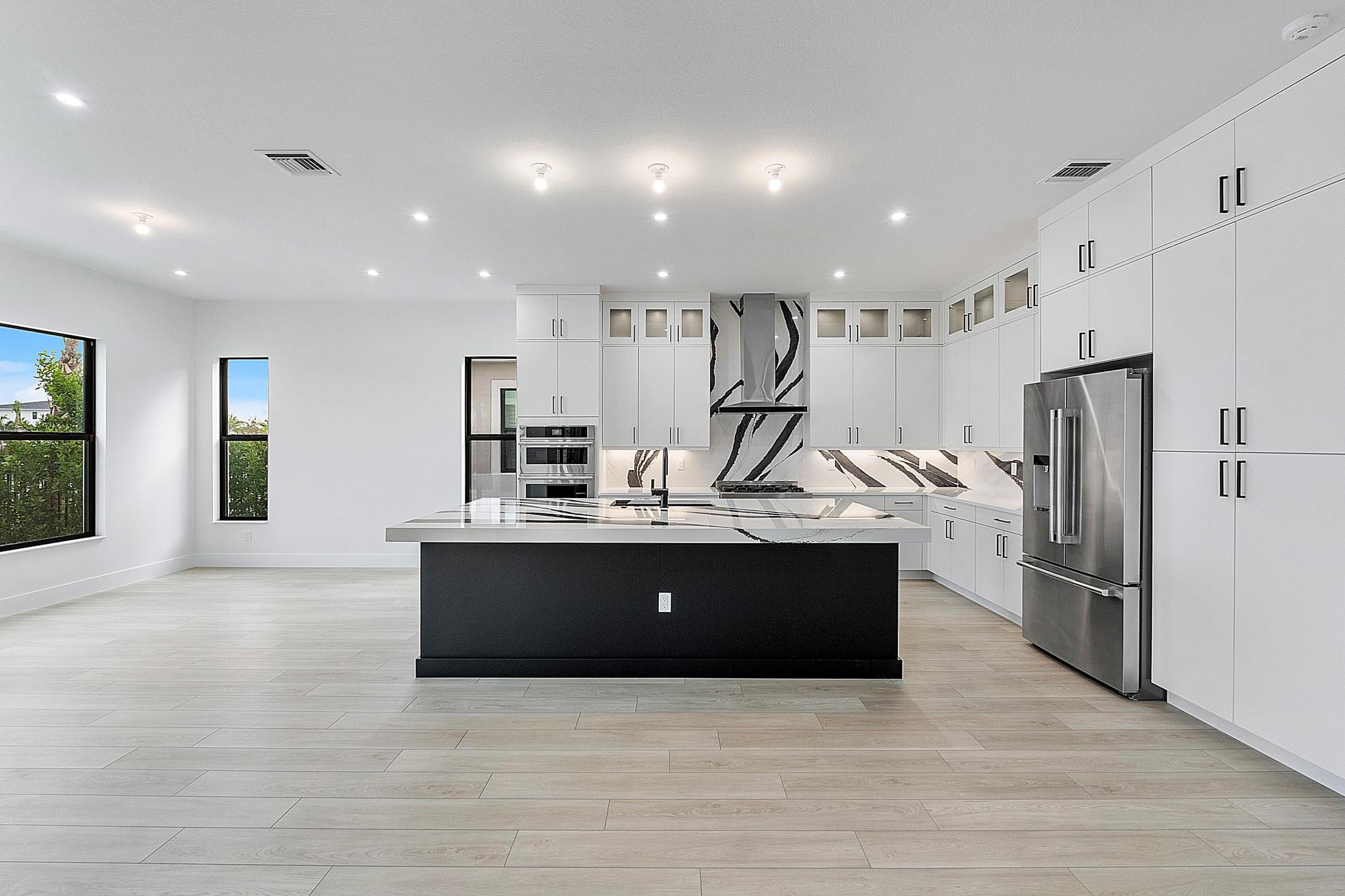 12482 Solana Bay Circle