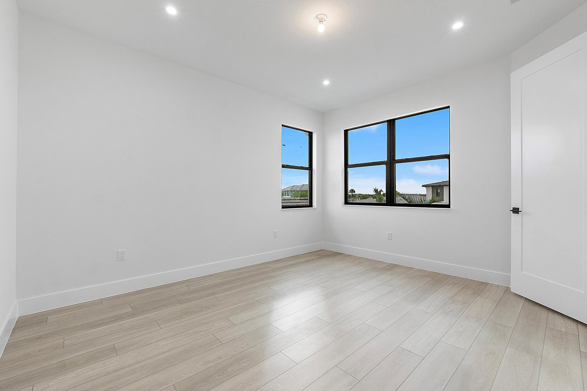 12482 Solana Bay Circle