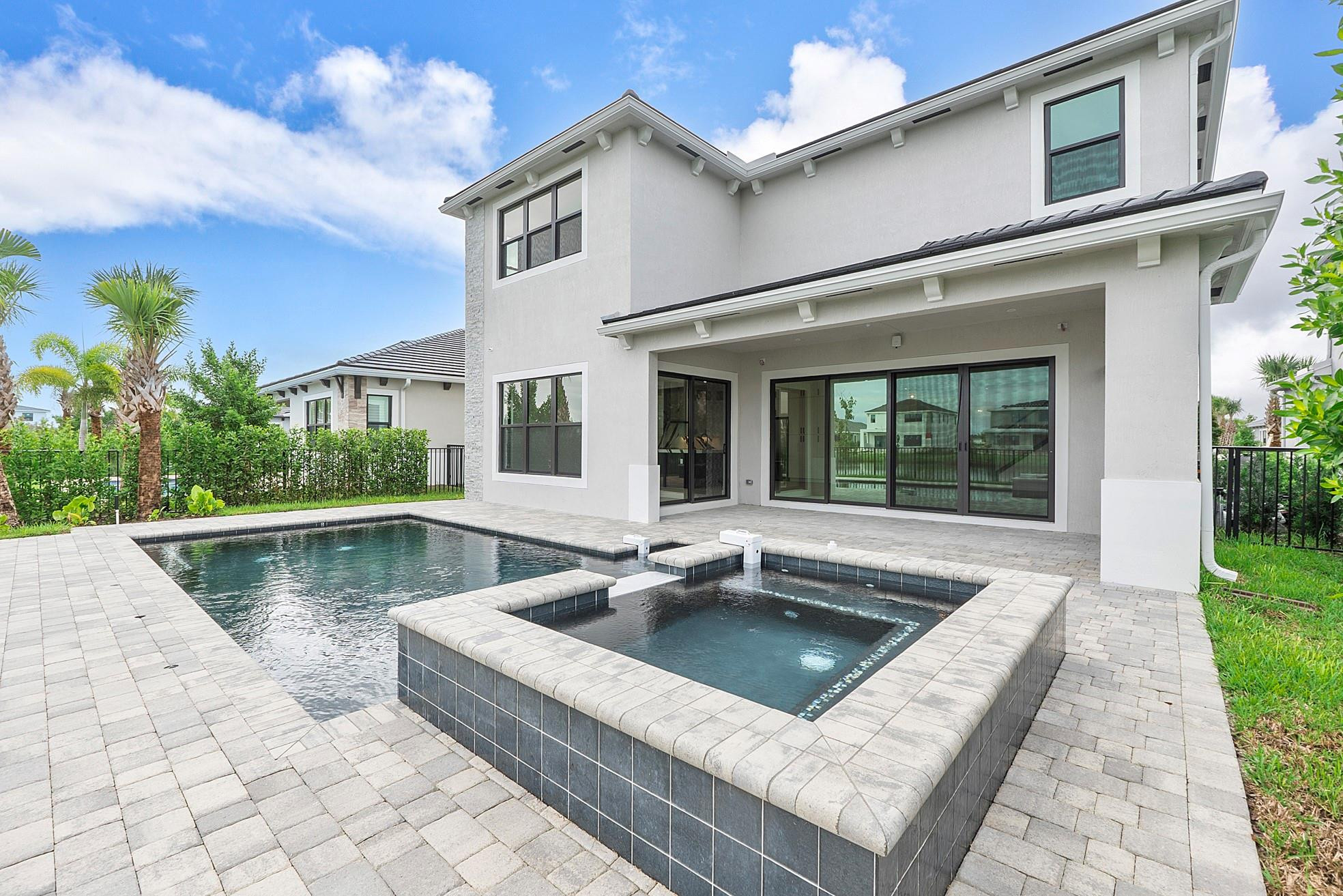 12482 Solana Bay Circle