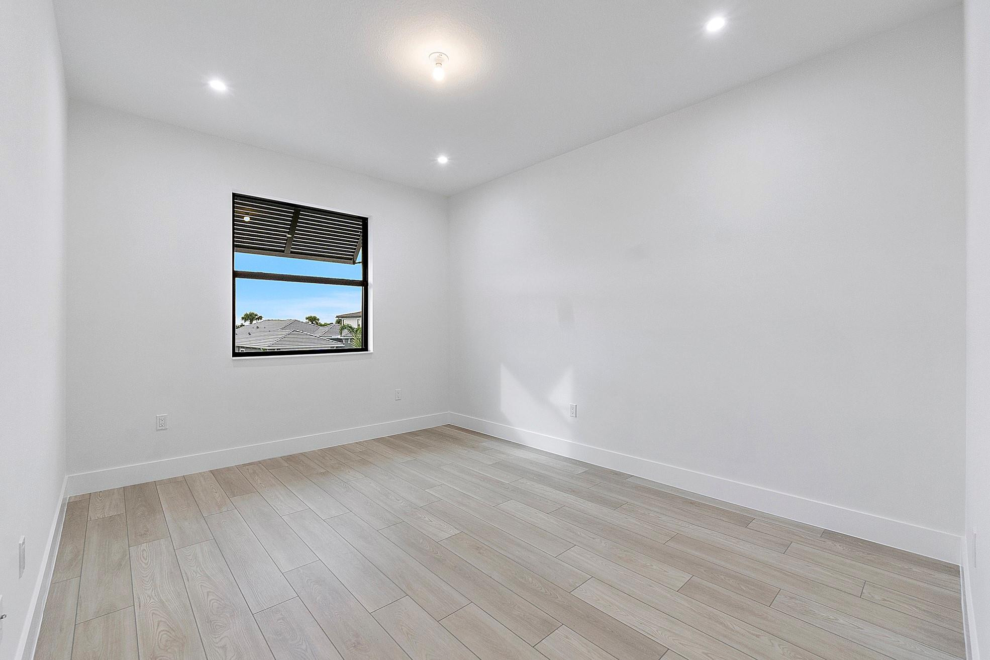 12482 Solana Bay Circle