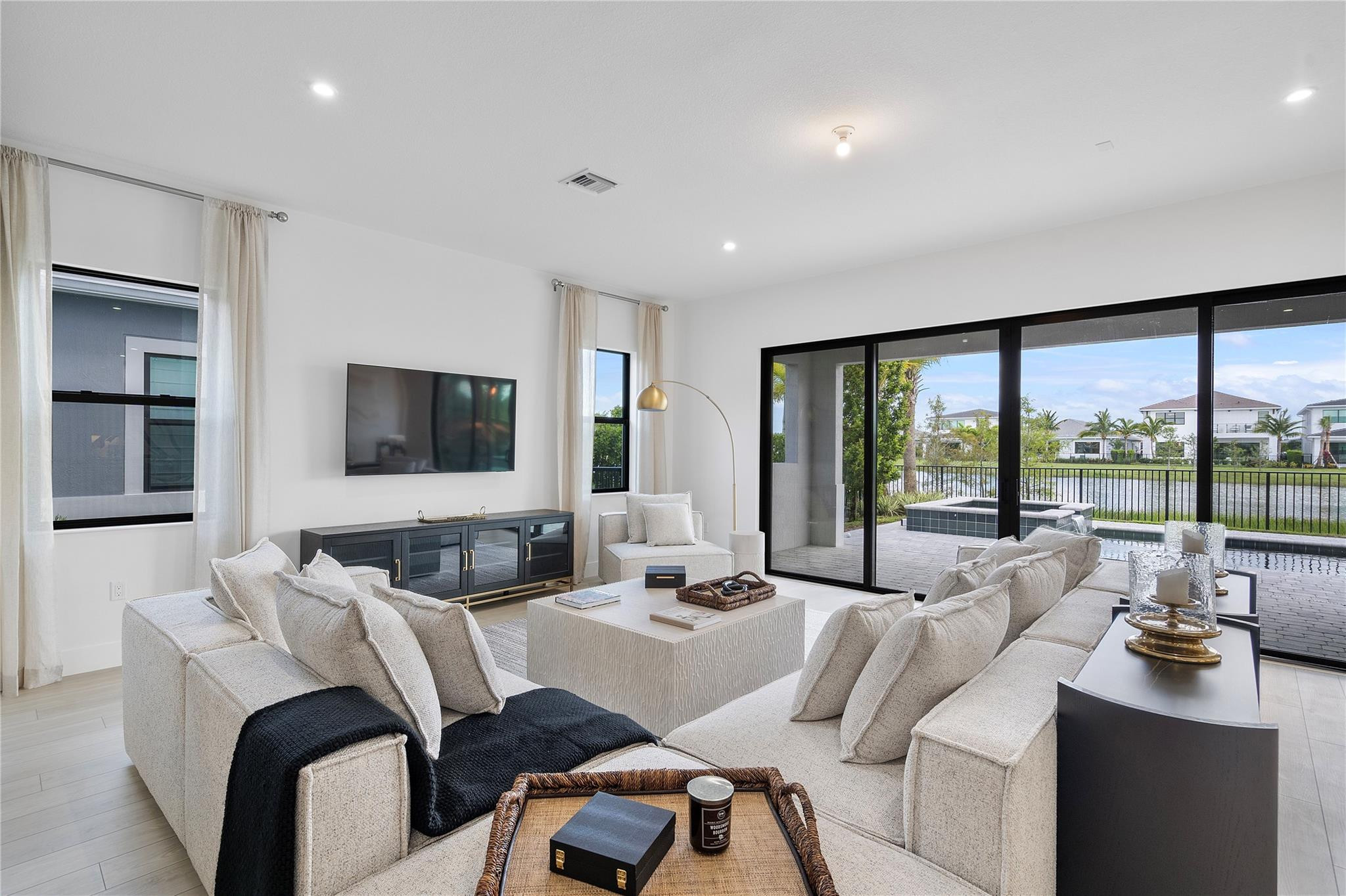 12482 Solana Bay Circle