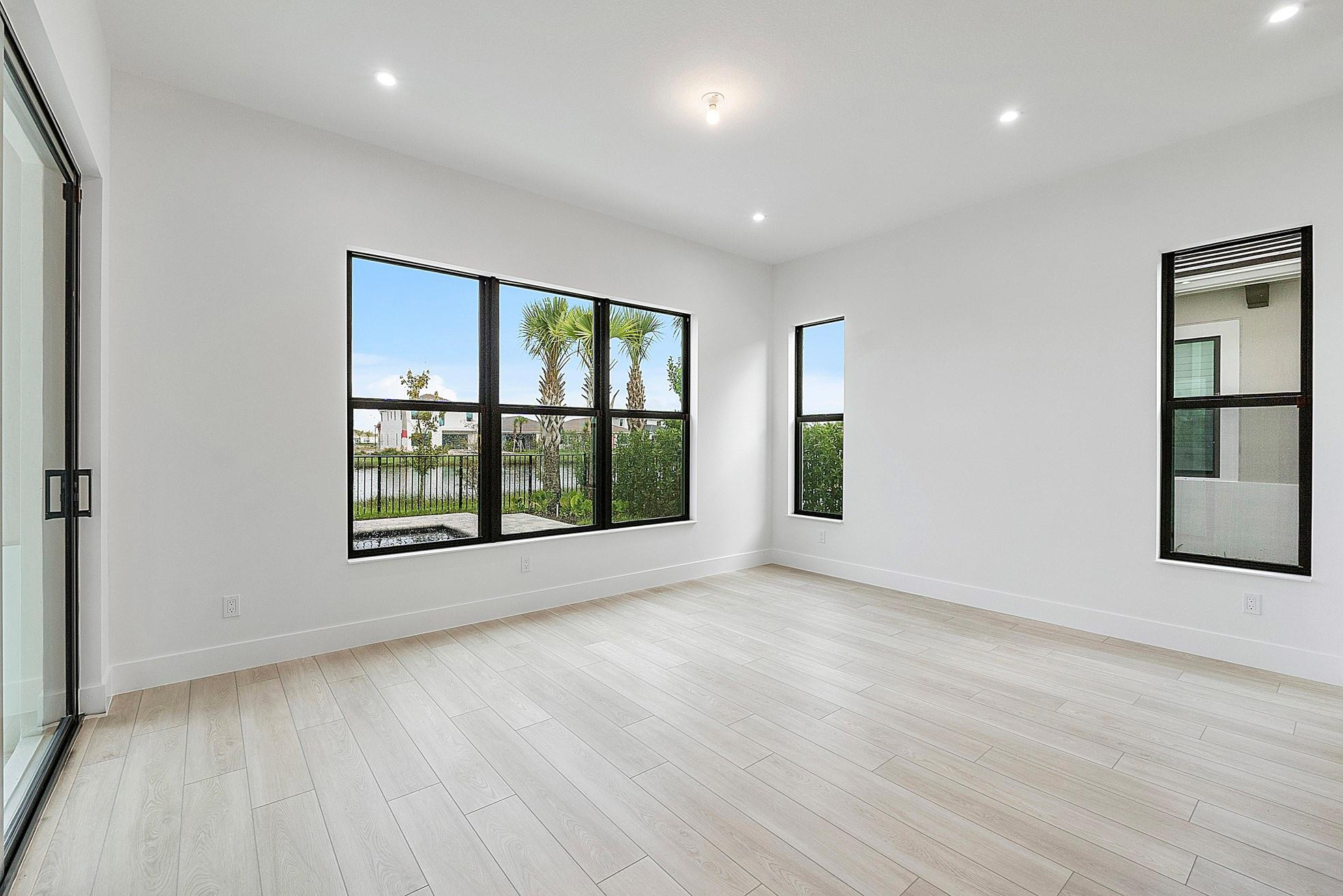 12482 Solana Bay Circle