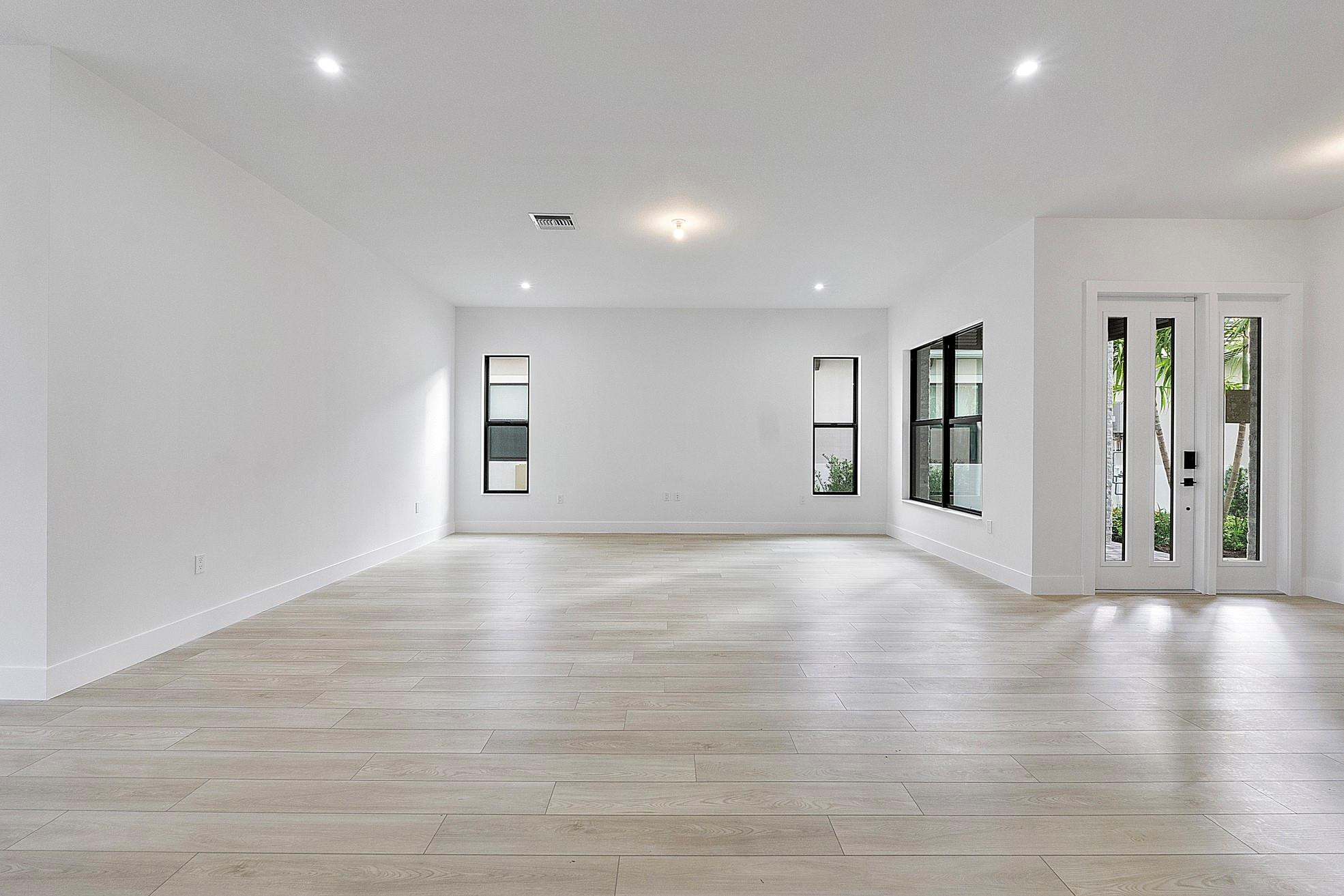 12482 Solana Bay Circle
